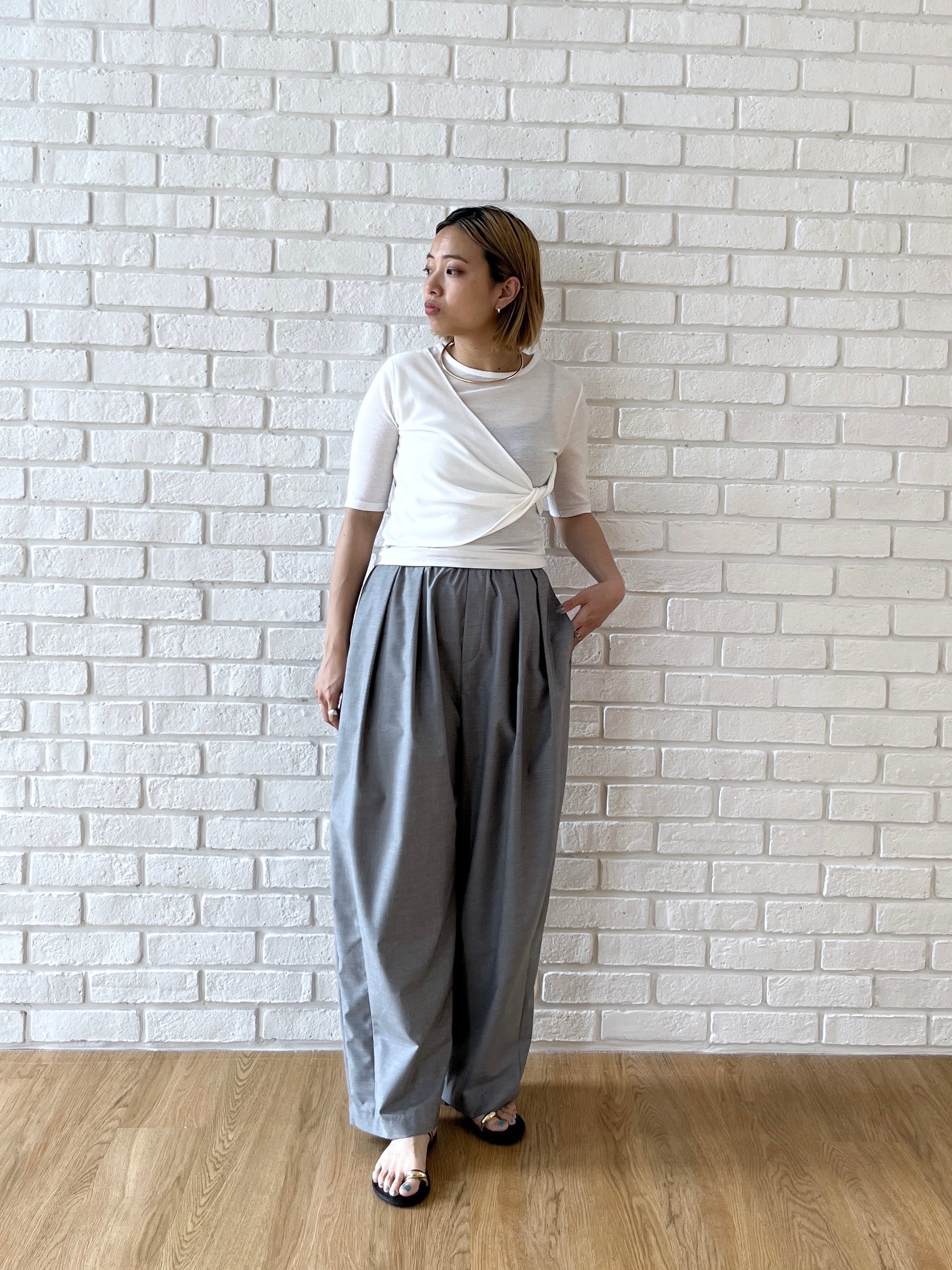 Harukaさんの「INDIVI｜ツイストガーゼカットソー」を使ったコーディネート