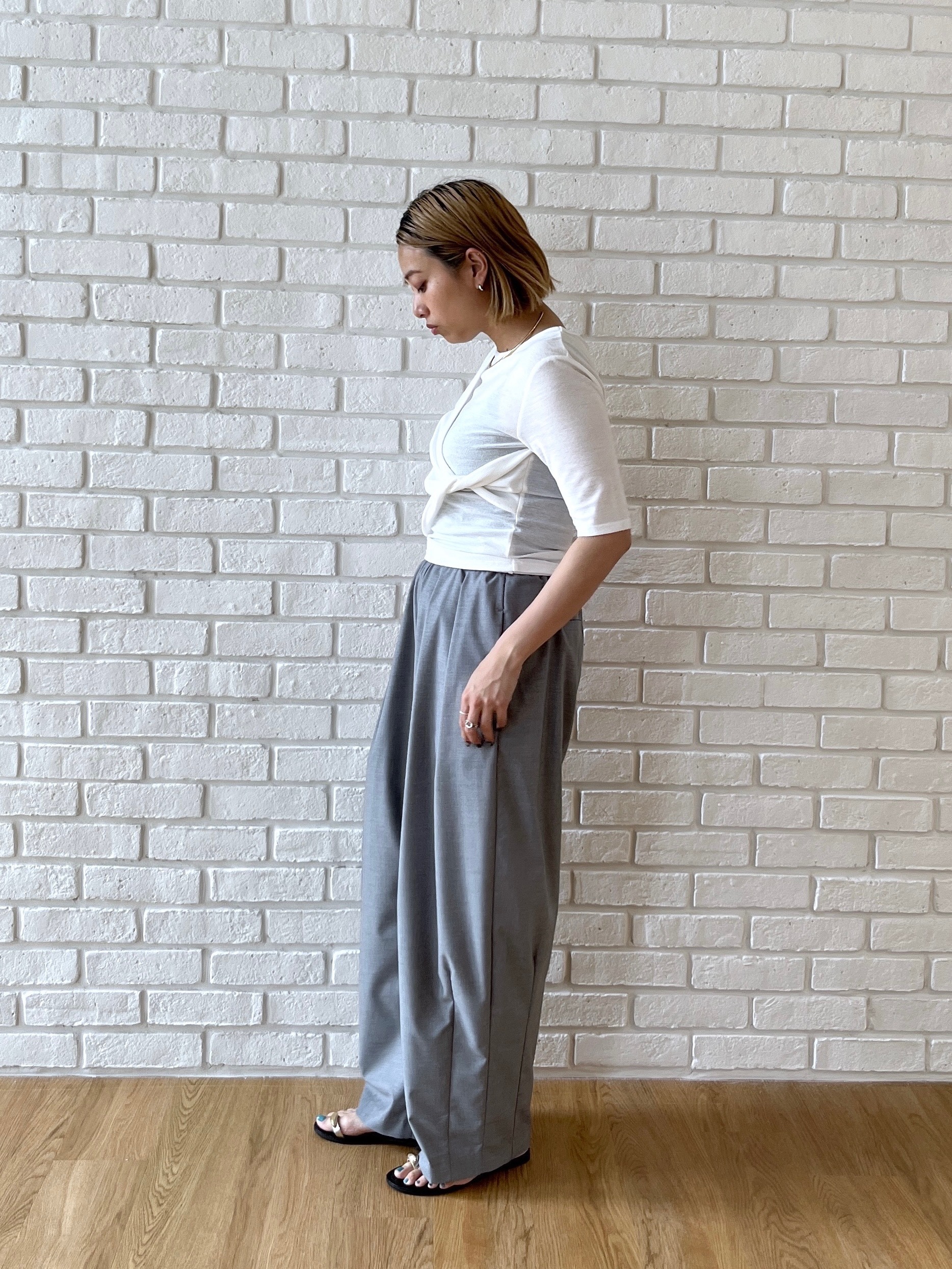 Harukaさんの「INDIVI｜ツイストガーゼカットソー」を使ったコーディネート