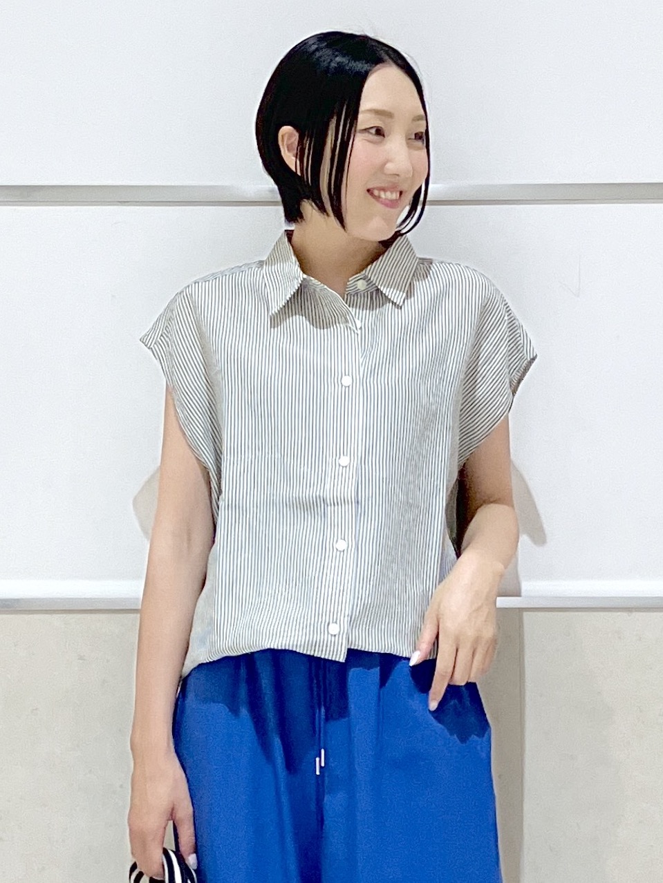 eriko さんの「Dessin｜リネンブレンド フレンチスリーブドロストシャツ」を使ったコーディネート