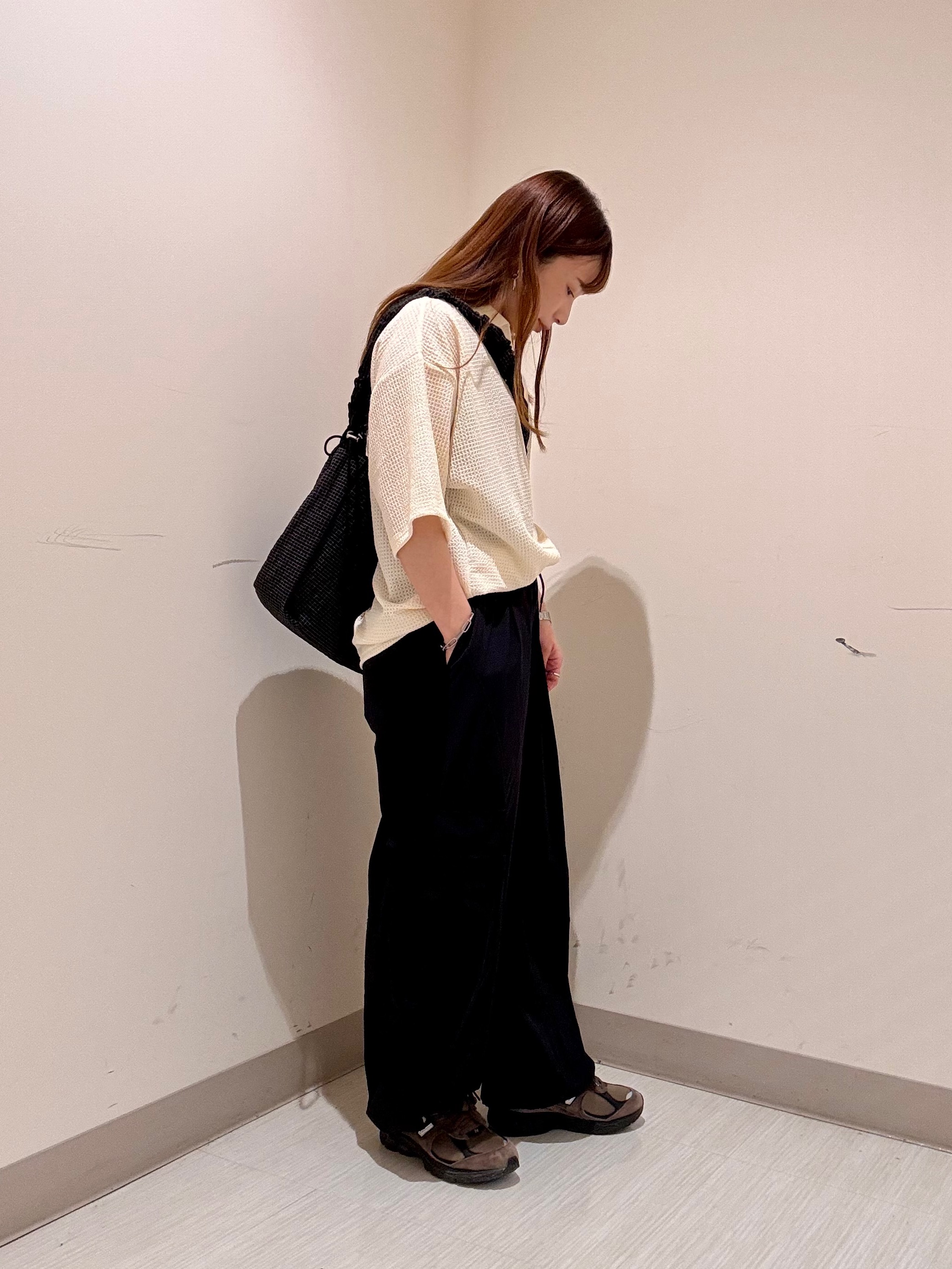 S.A.Oさんの「tk.TAKEO KIKUCHI｜カッティングカーゴパンツ」を使ったコーディネート