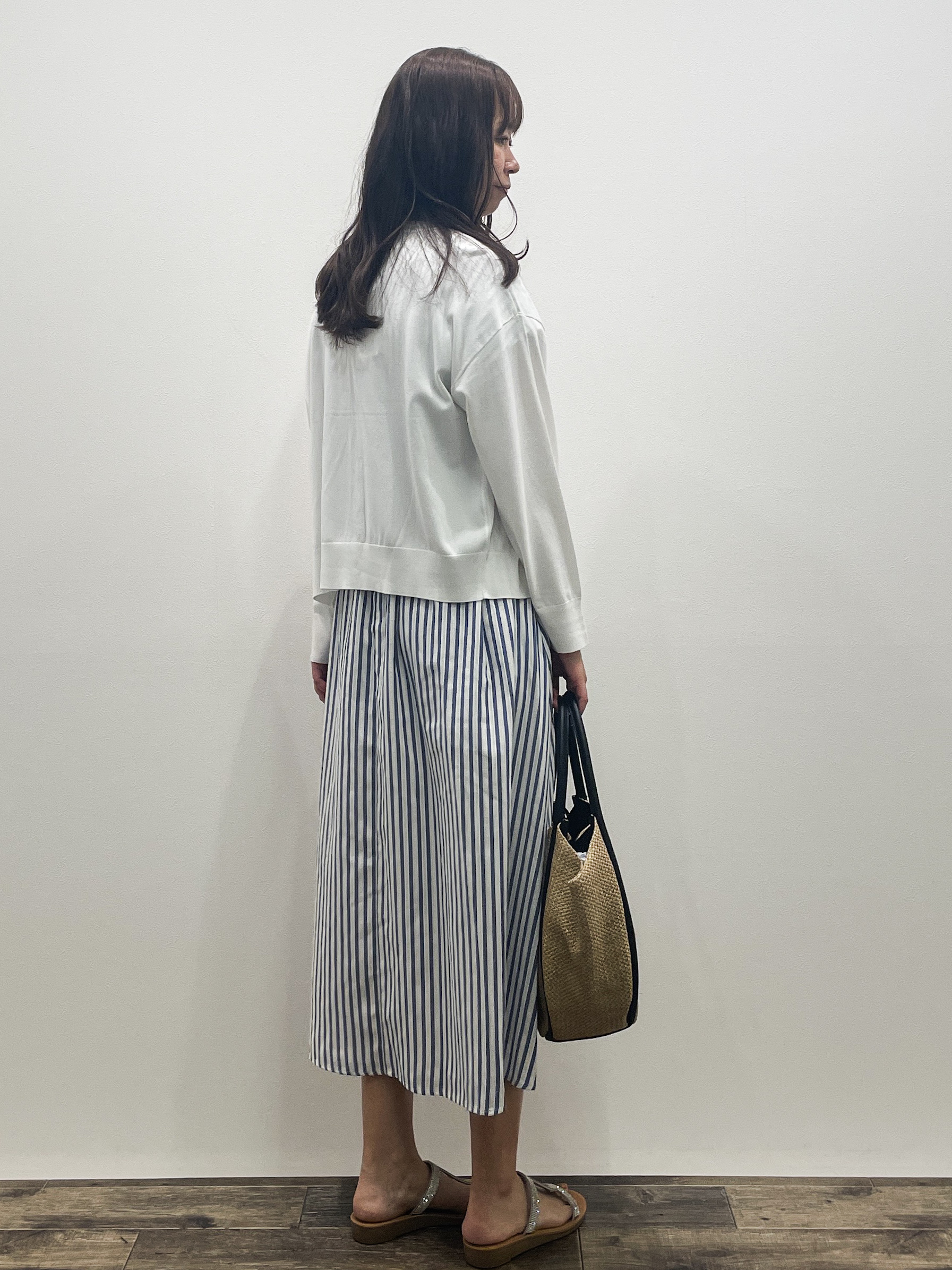 Aikoさんの「OPAQUE.CLIP｜【UV／接触冷感】Vネックリラクシーニットカーディガン《洗濯機OK／抗ピル》」を使ったコーディネート