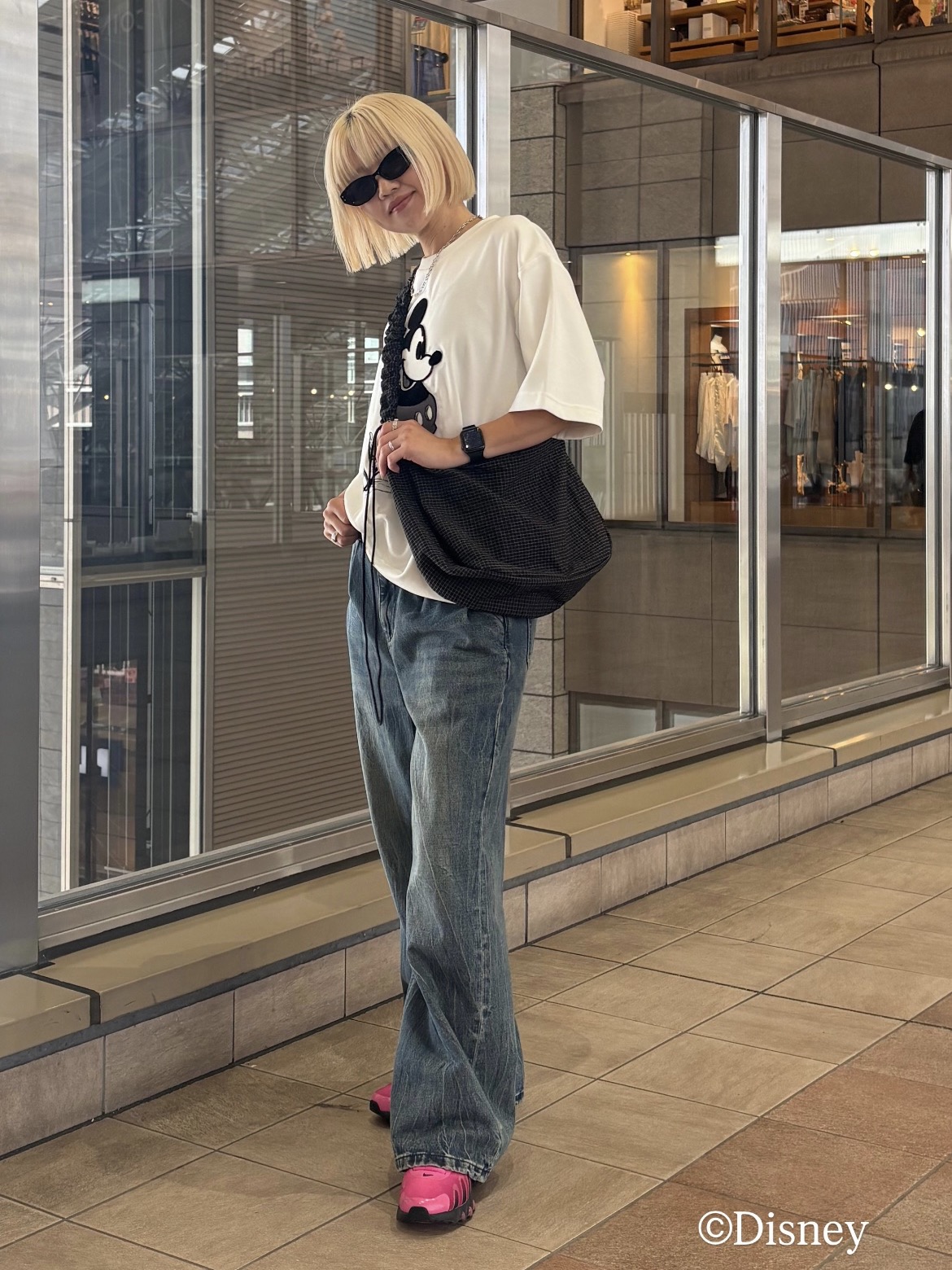 HAMAMIYUさんの「tk.TAKEO KIKUCHI｜Disney capsule collection Tシャツ」を使ったコーディネート
