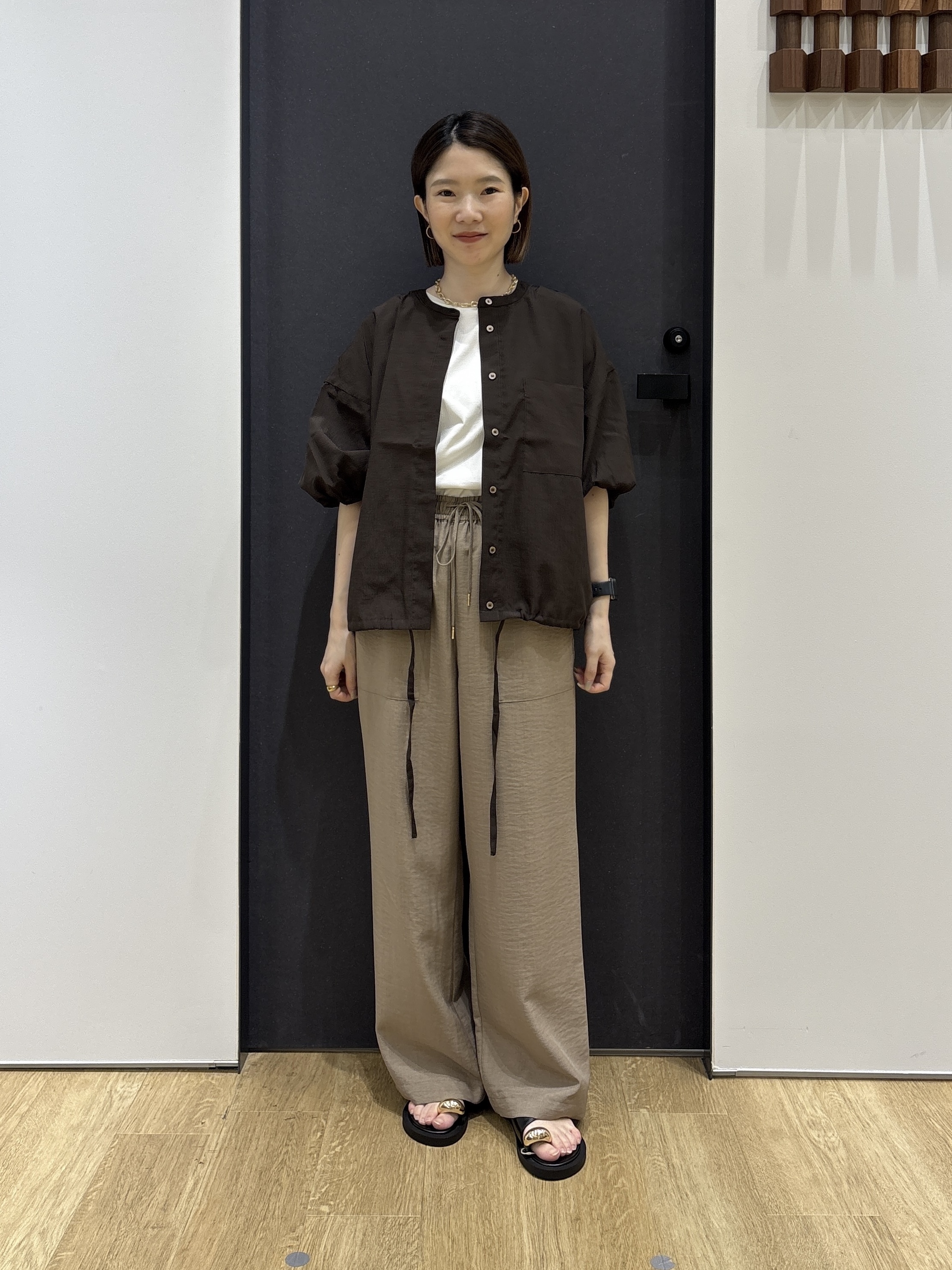 risaさんの「Dessin｜【高通気/セットアップ可】ハーフスリーブドロストシャツブラウス」を使ったコーディネート