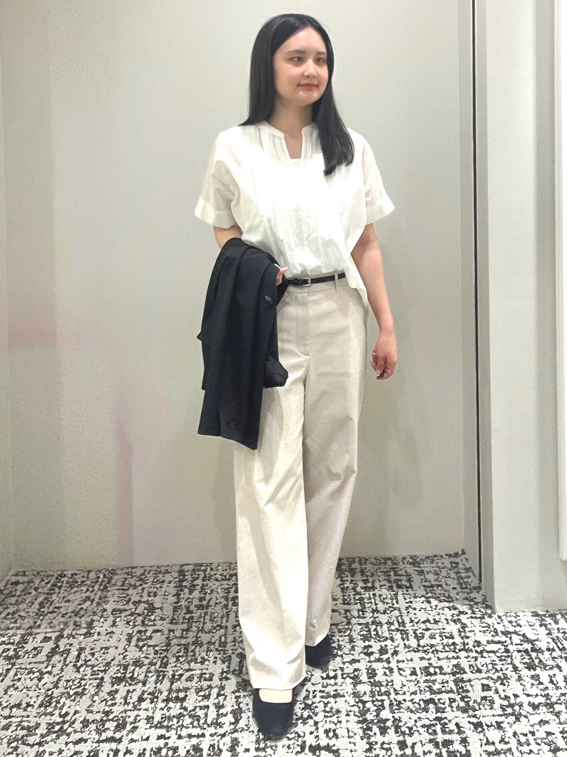 ELENAさんの「UNTITLED｜◆【さらりと快適/セットアップ可/UV/接触冷感】スラブカラーレスジャケット」を使ったコーディネート