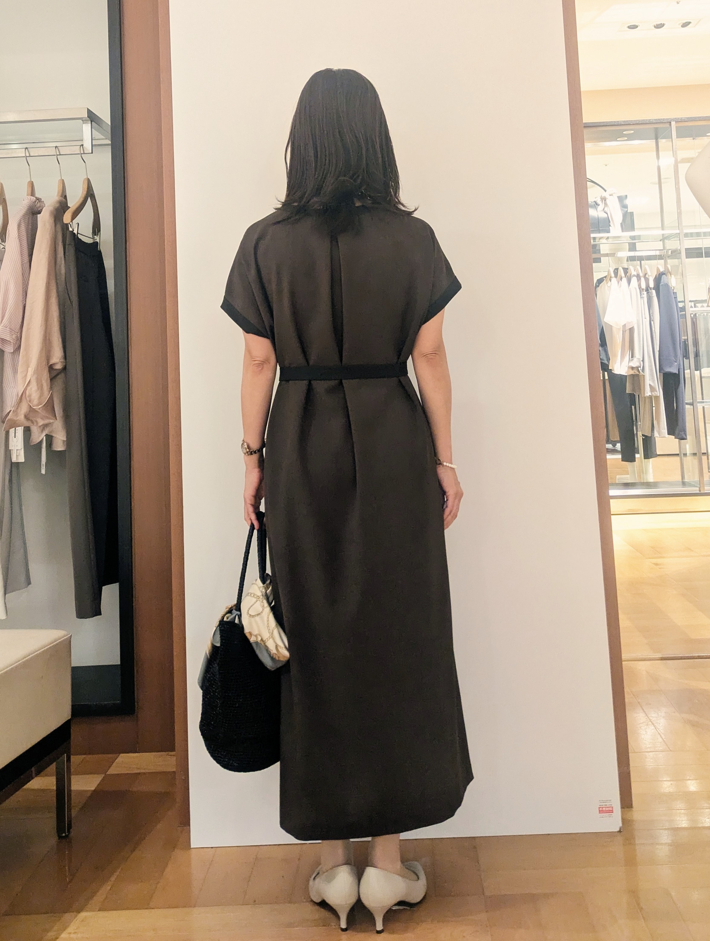 laverさんの「UNTITLED｜【接触冷感/UVカット/イージーケア】配色ラインワンピース」を使ったコーディネート