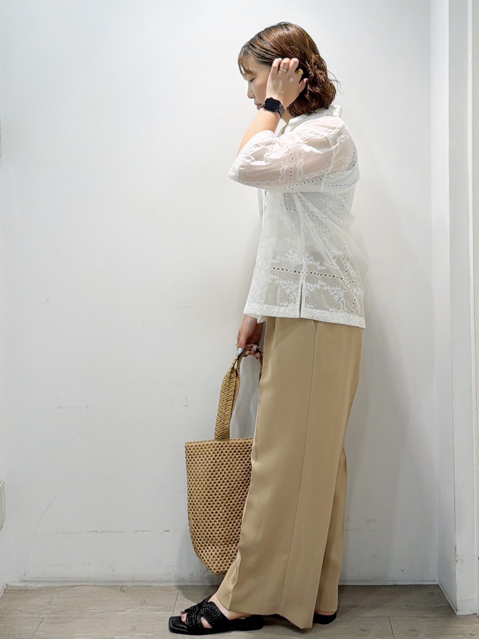 sumicaさんの「OPAQUE.CLIP｜刺繍ハーフスリーブシャツ／セットアップ対応可【洗濯機OK】」を使ったコーディネート