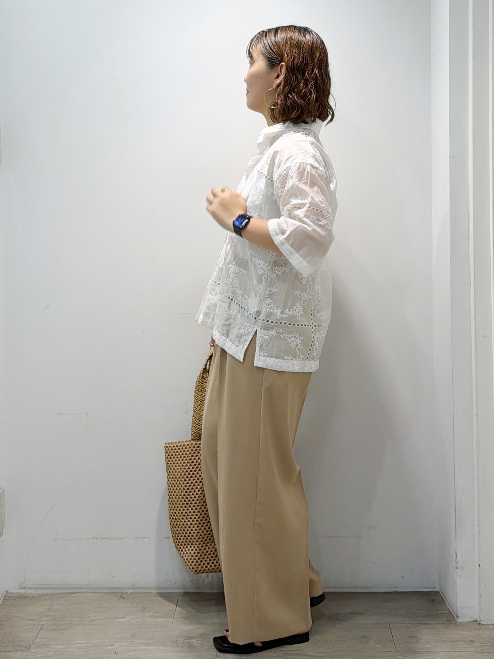 sumicaさんの「OPAQUE.CLIP｜刺繍ハーフスリーブシャツ／セットアップ対応可【洗濯機OK】」を使ったコーディネート