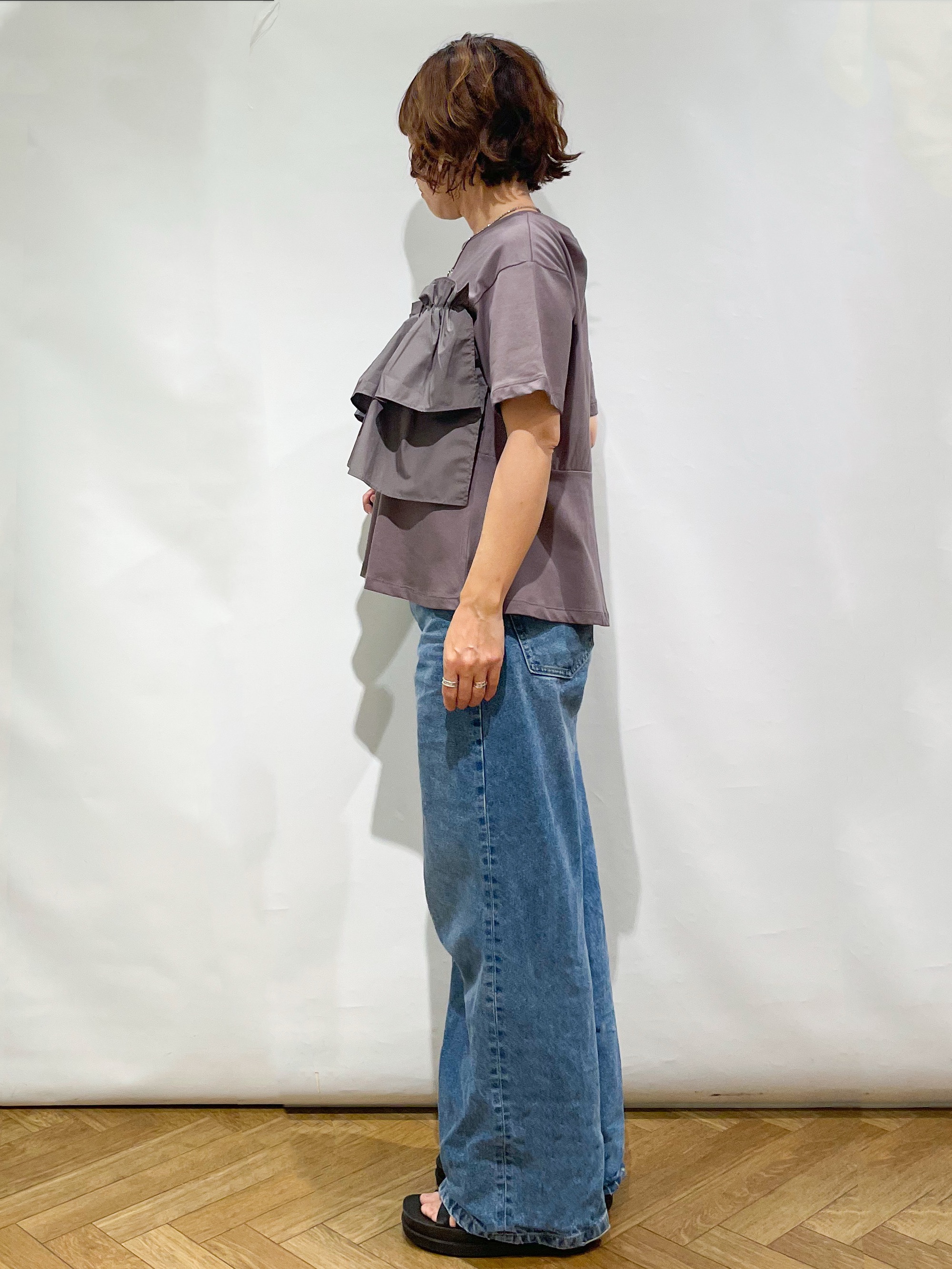 なかさんの「index｜【接触冷感】アシメフリルドッキングカットソー《洗濯機OK》」を使ったコーディネート