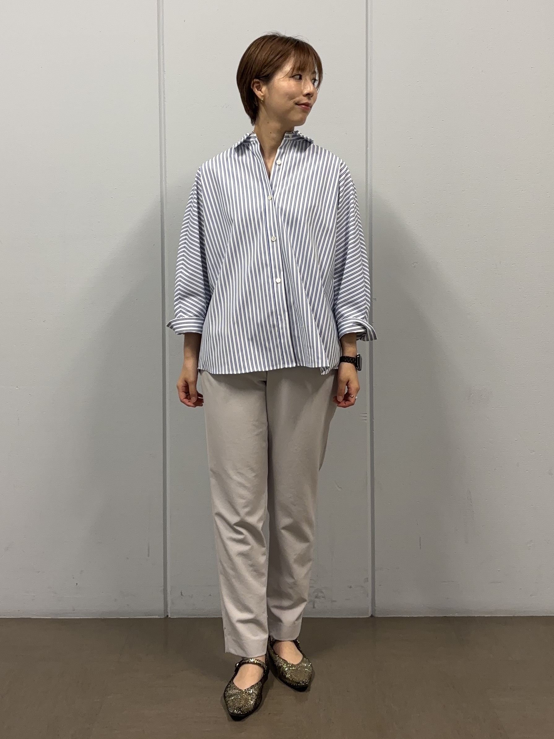 tsujiさんの「UNTITLED｜【接触冷感/吸水速乾/UVカット】ドルマンスリーブシャツ」を使ったコーディネート