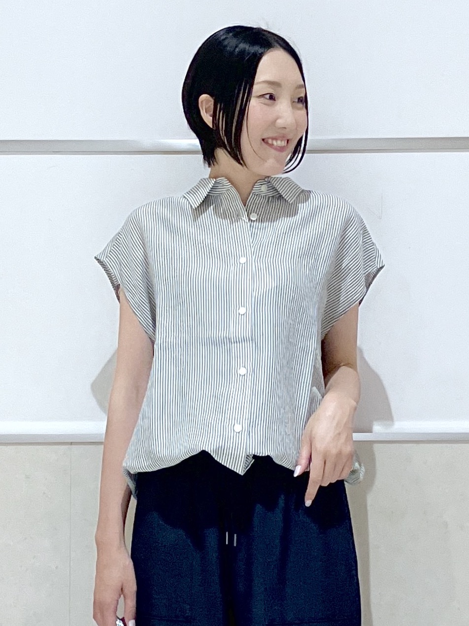 eriko さんの「Dessin｜リネンブレンド フレンチスリーブドロストシャツ」を使ったコーディネート