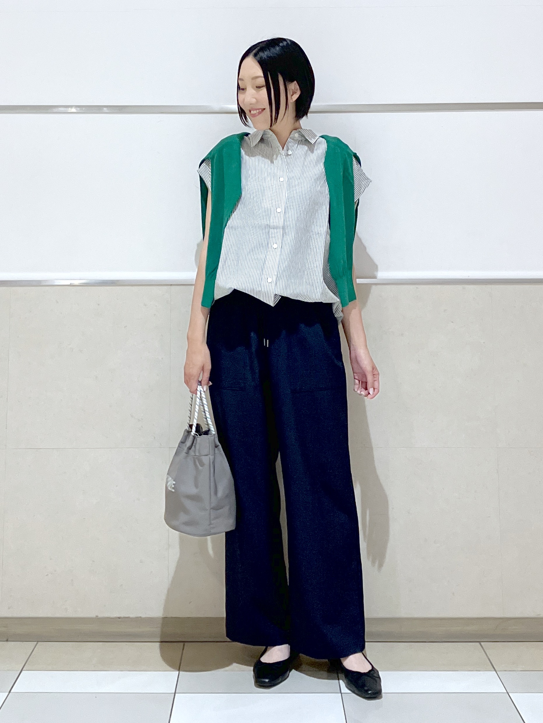 eriko さんの「Dessin｜リネンブレンド フレンチスリーブドロストシャツ」を使ったコーディネート
