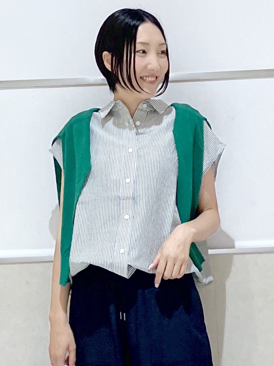 eriko さんの「Dessin｜リネンブレンド フレンチスリーブドロストシャツ」を使ったコーディネート