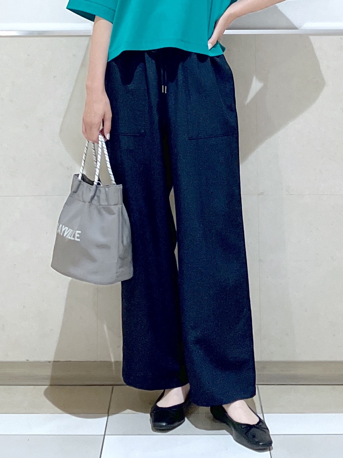 eriko さんの「Dessin｜【体型カバー】美光沢カットソーボクシーシルエット」を使ったコーディネート