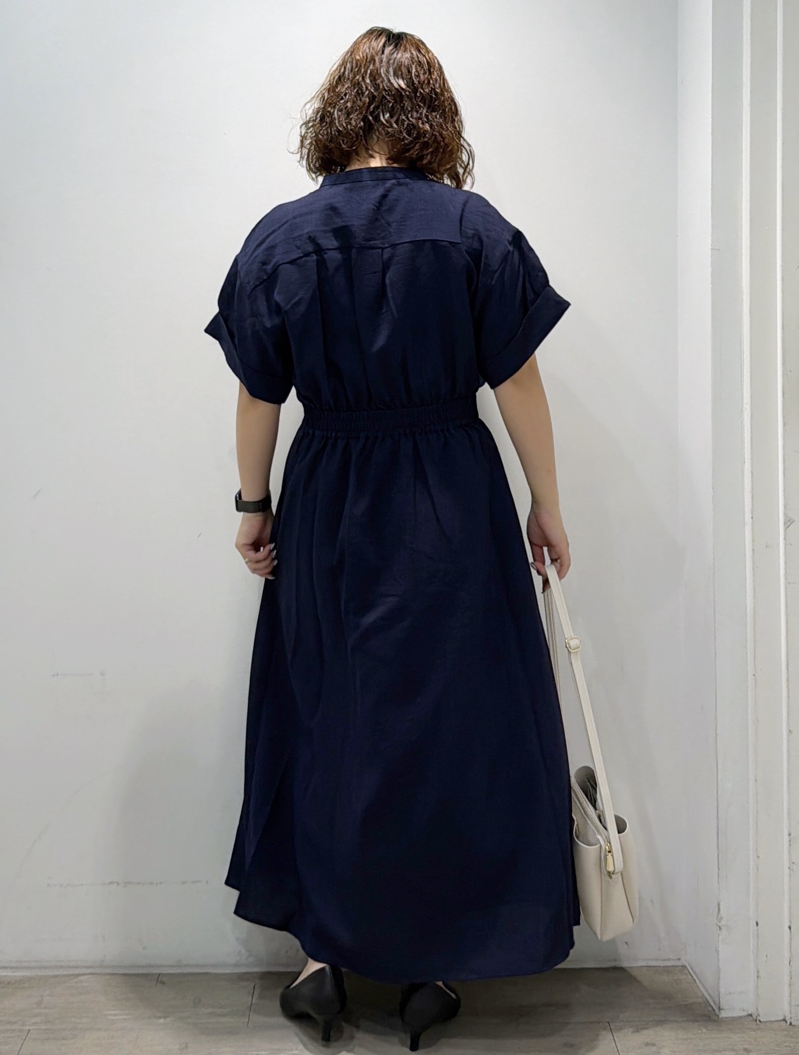sumicaさんの「OPAQUE.CLIP｜【接触冷感／吸水速乾】リネンライク シャツワンピース《洗濯機OK》」を使ったコーディネート