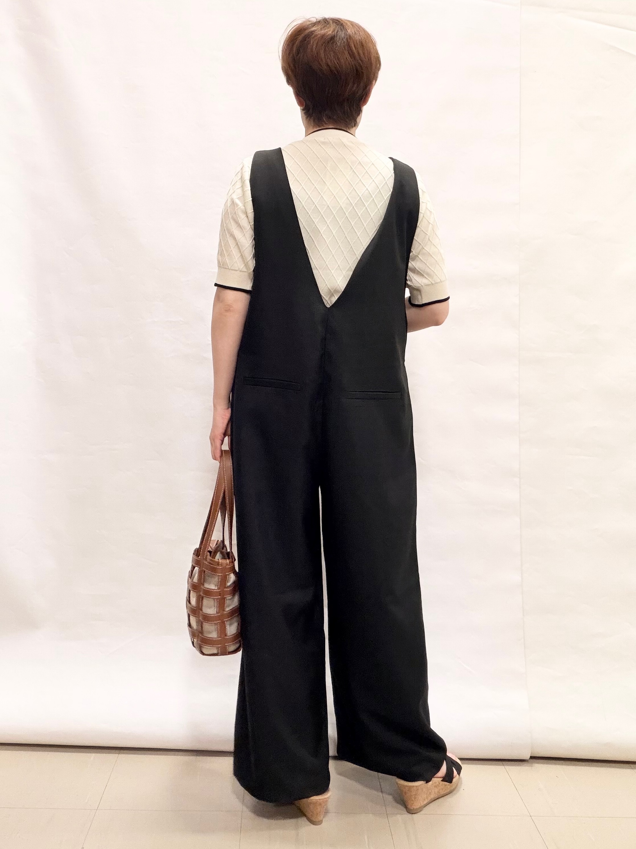 なっちゃんさんの「SHOO･LA･RUE｜【洗濯機可/S-LL】大人上品なダイヤ編み柄 配色半袖ニット」を使ったコーディネート