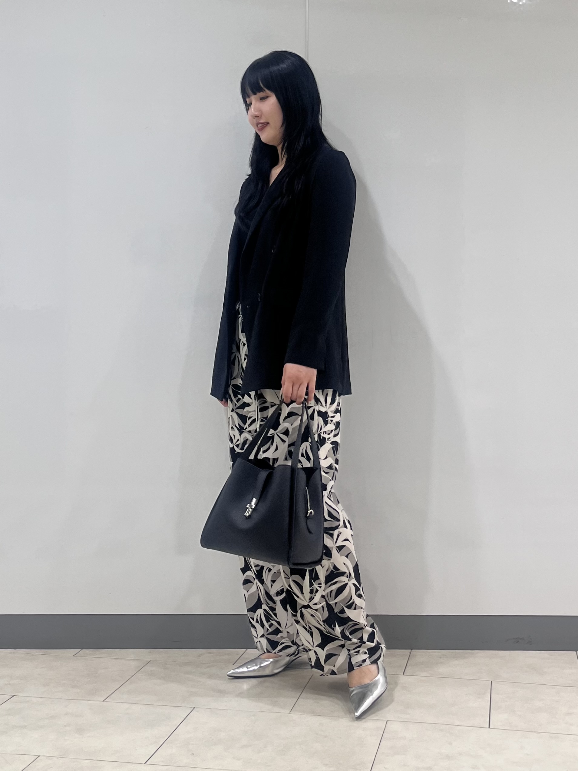 hasuさんの「INDIVI｜【洗える／多機能／SETUP可】着る日傘ダブルジャケット」を使ったコーディネート