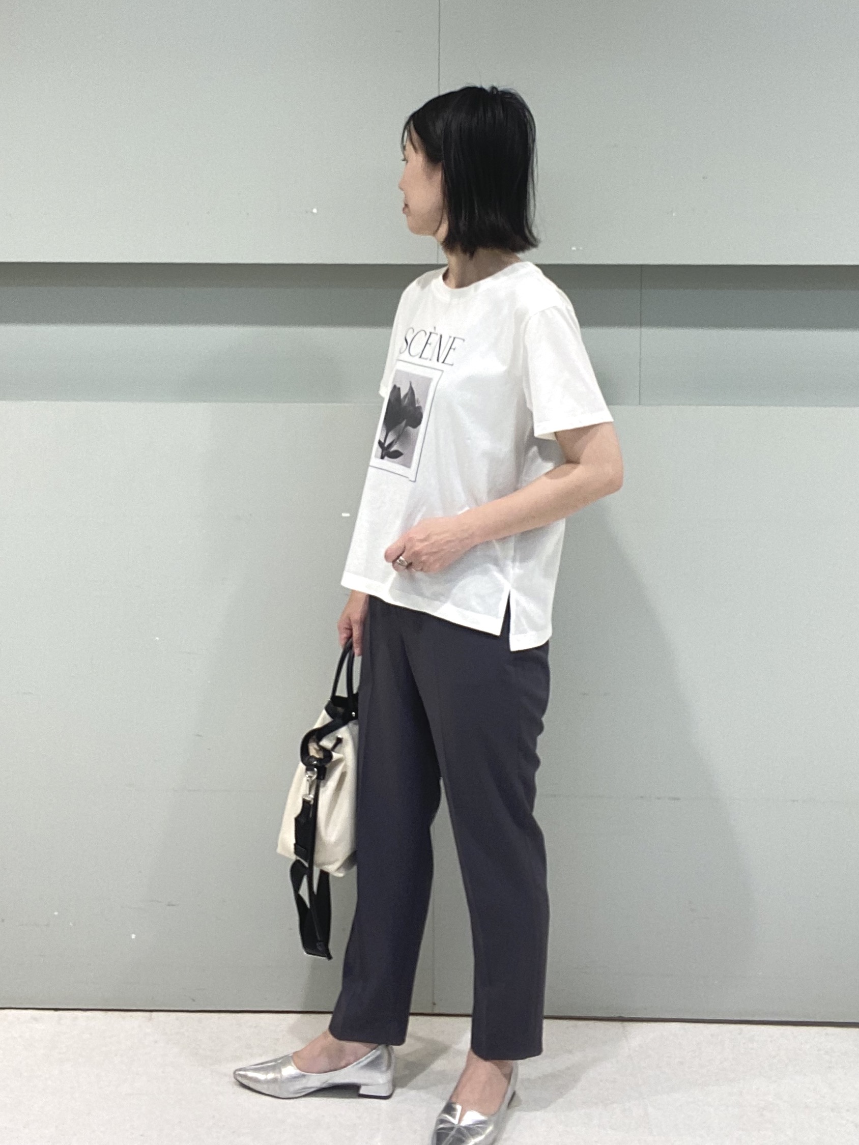 hitomiさんの「UNTITLED｜【ロゴ/プリント】グラフィックTシャツ」を使ったコーディネート