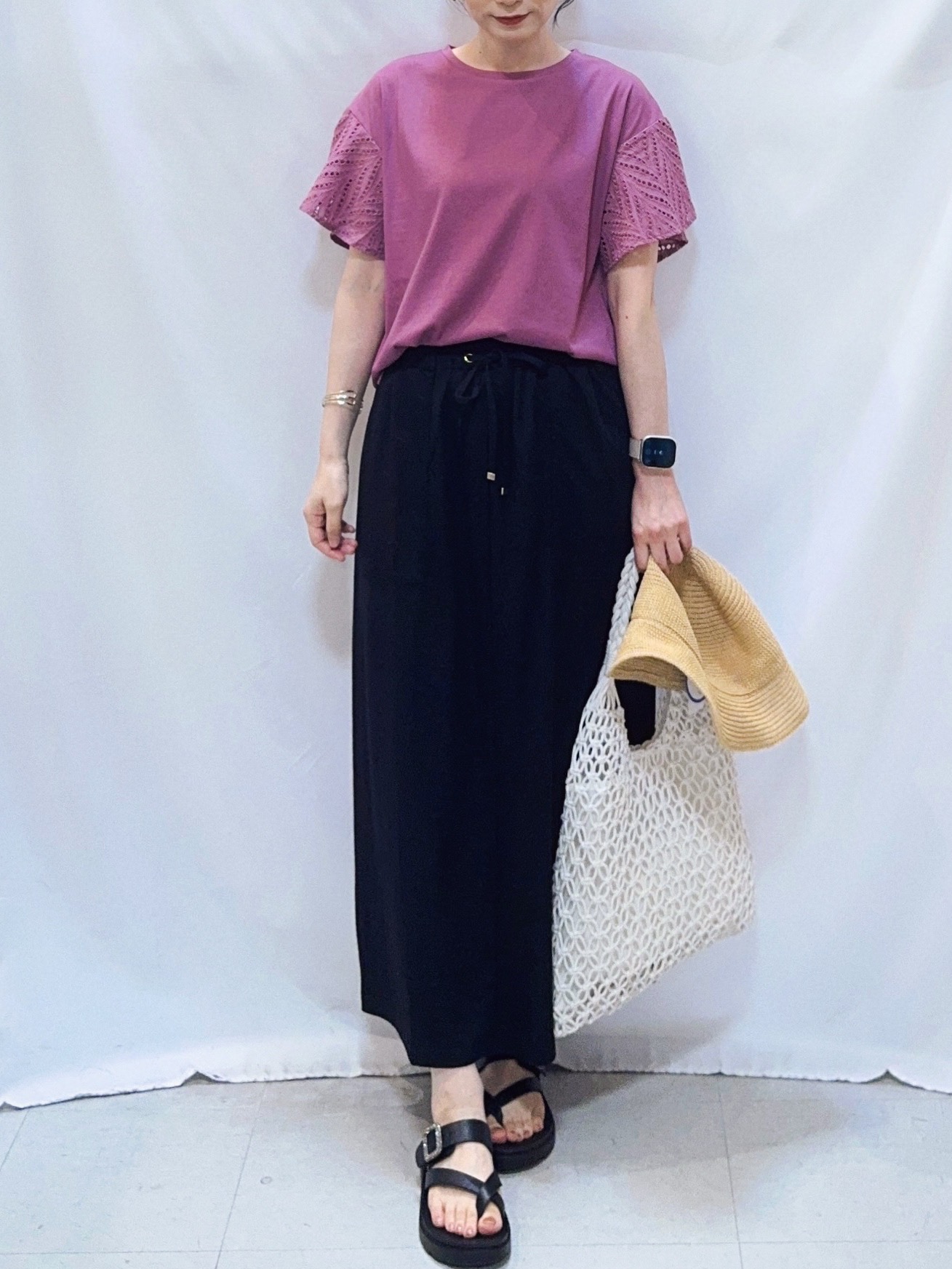 𝐇𝐢𝐫𝐨𝐦𝐢さんの「SHOO･LA･RUE｜【S-LL/洗濯機可/体型カバー】汗じみが気になりにくい お袖レースフレアTシャツ」を使ったコーディネート