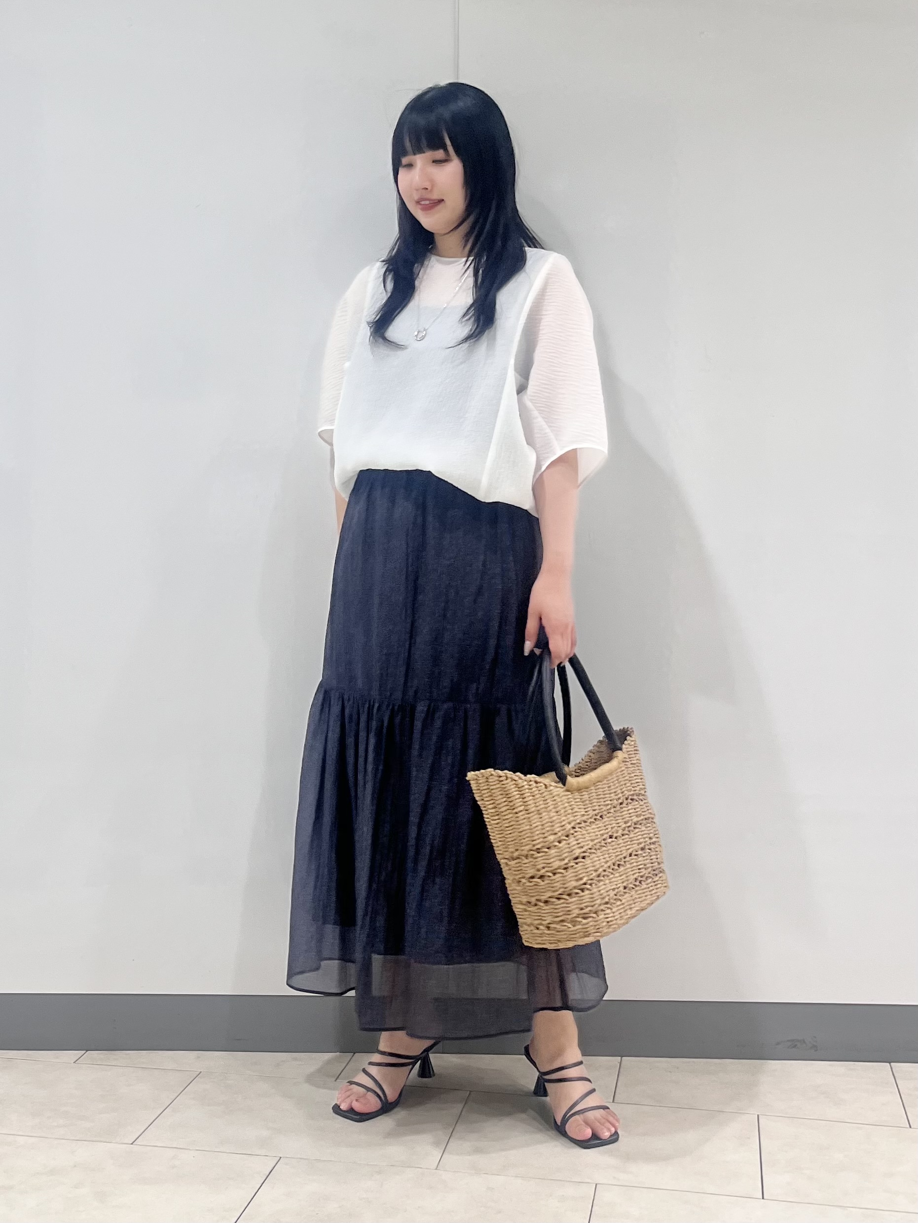 hasuさんの「INDIVI｜【華奢見え】ジャカード ドルマントップス」を使ったコーディネート