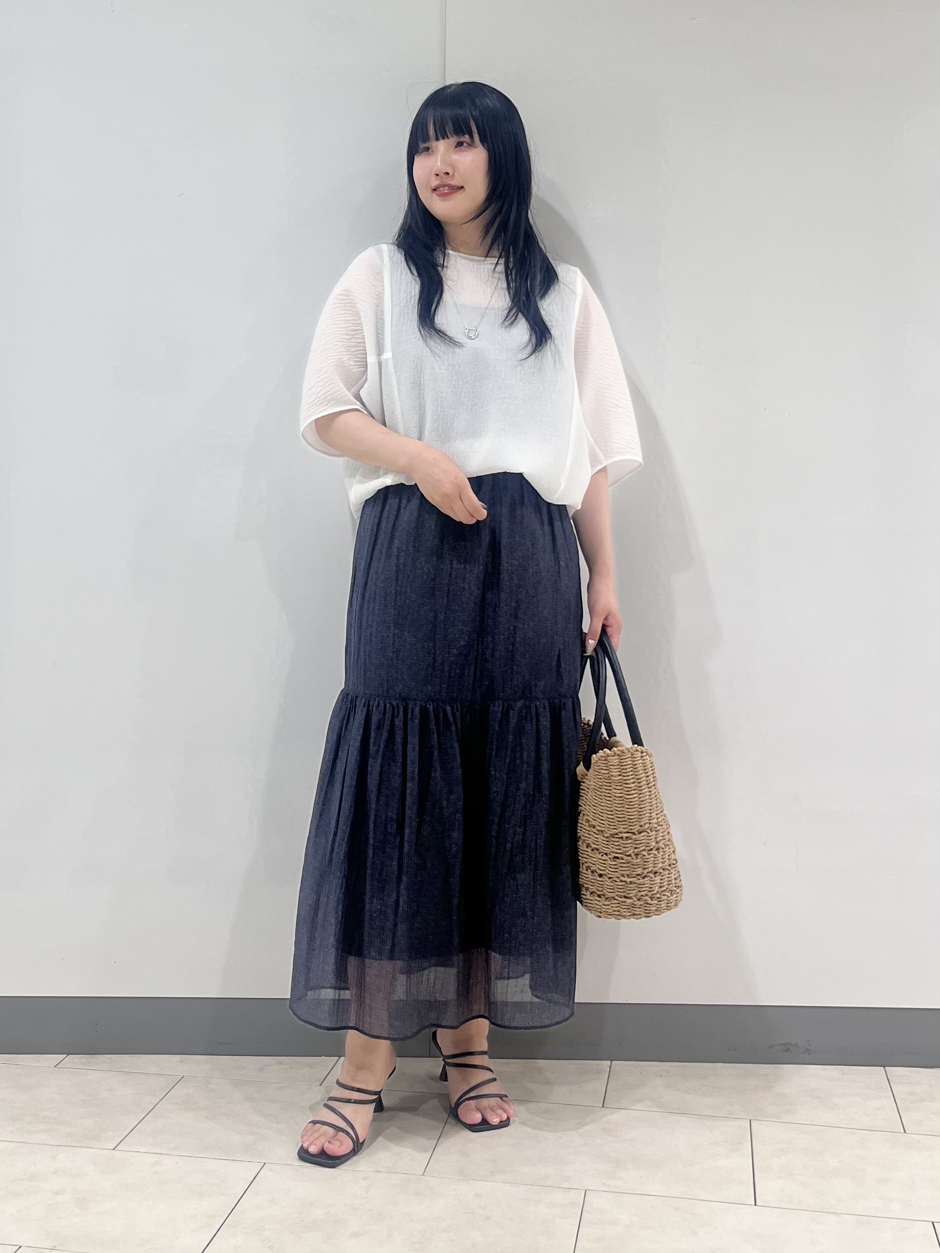hasuさんの「INDIVI｜【華奢見え】ジャカード ドルマントップス」を使ったコーディネート