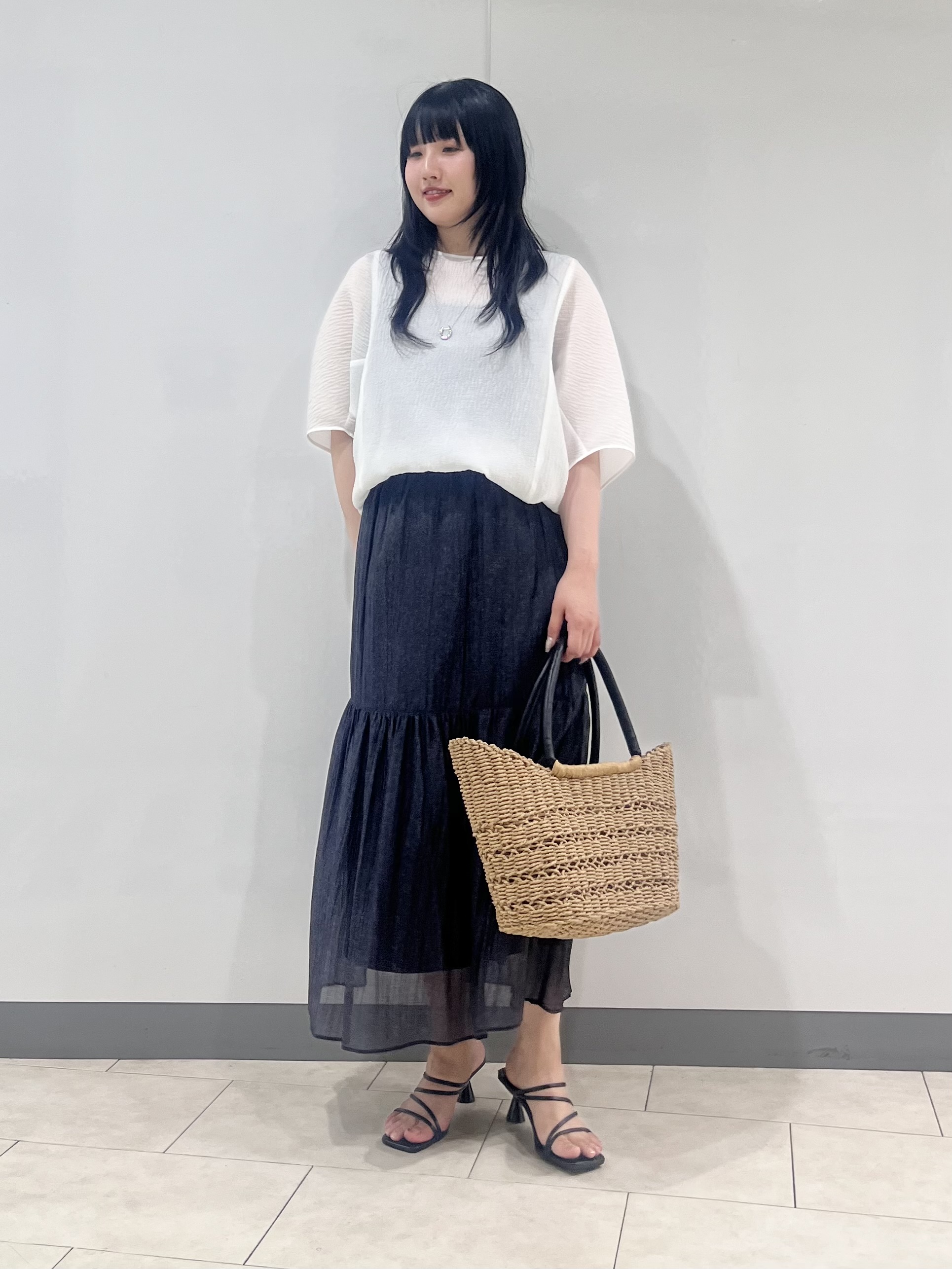 hasuさんの「INDIVI｜【華奢見え】ジャカード ドルマントップス」を使ったコーディネート