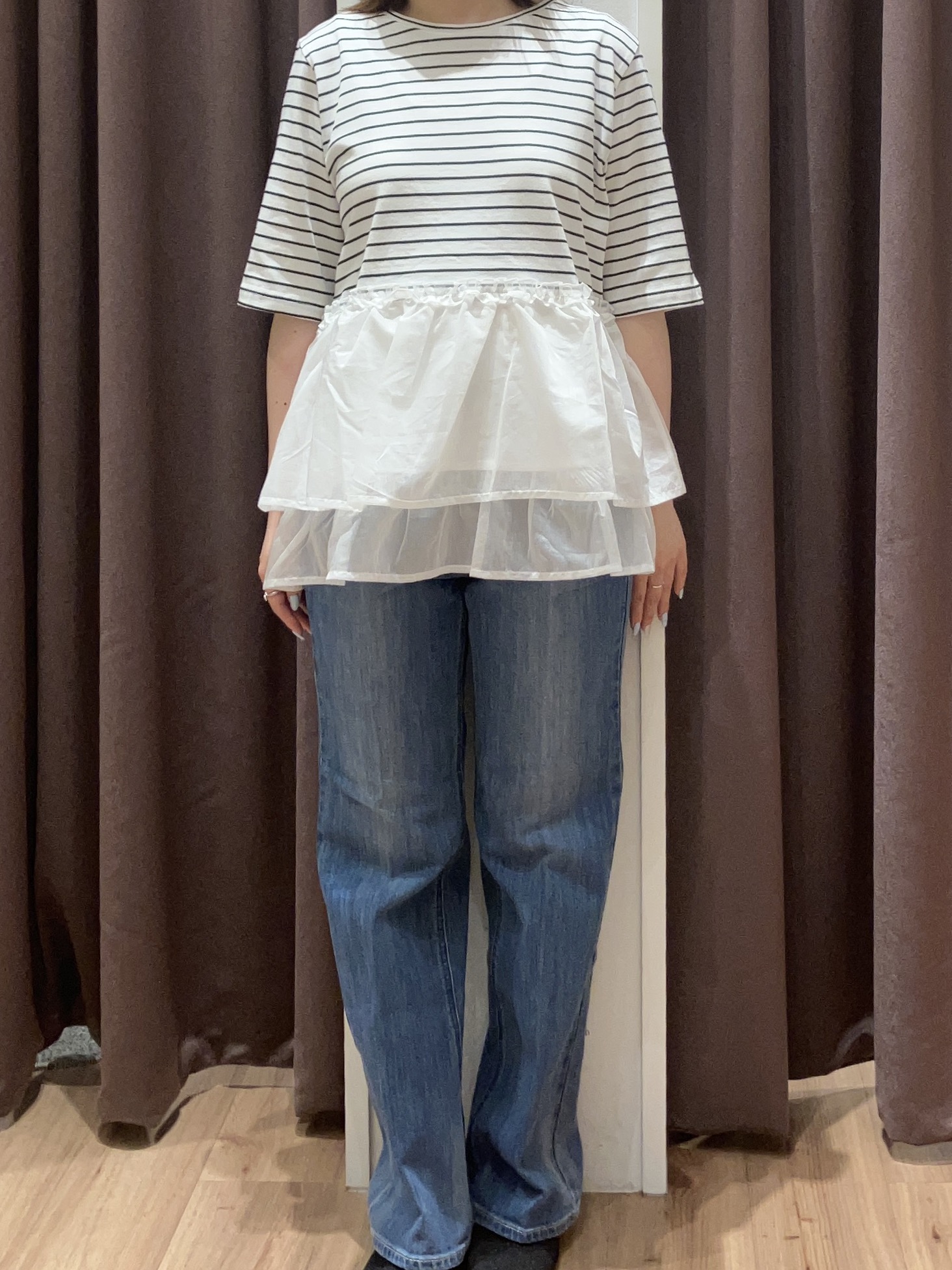 みちゃさんの「grove｜【体型カバー】INせず決まる、ウエストシアーフリルTシャツ」を使ったコーディネート
