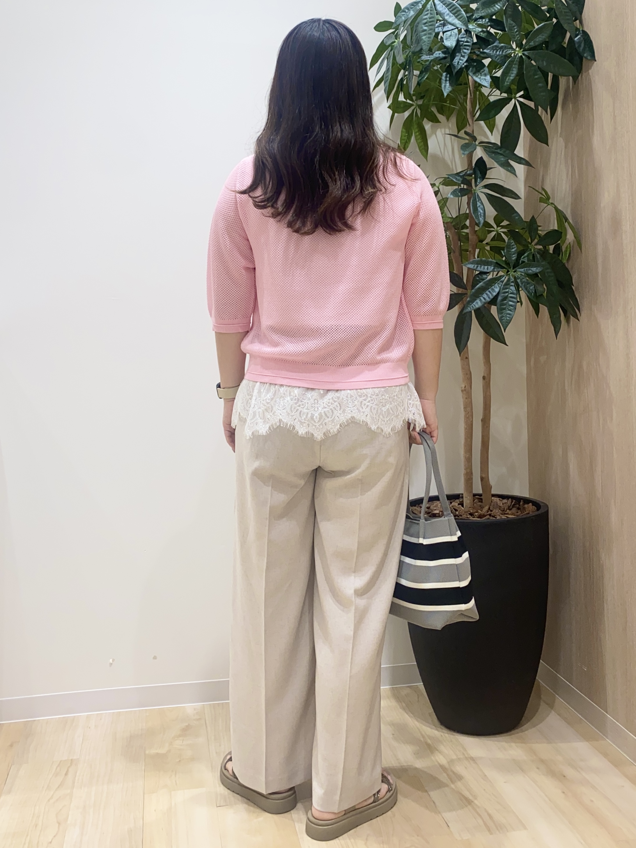 HANAさんの「grove｜【洗える】透けない、大人のメッシュカーディガン」を使ったコーディネート