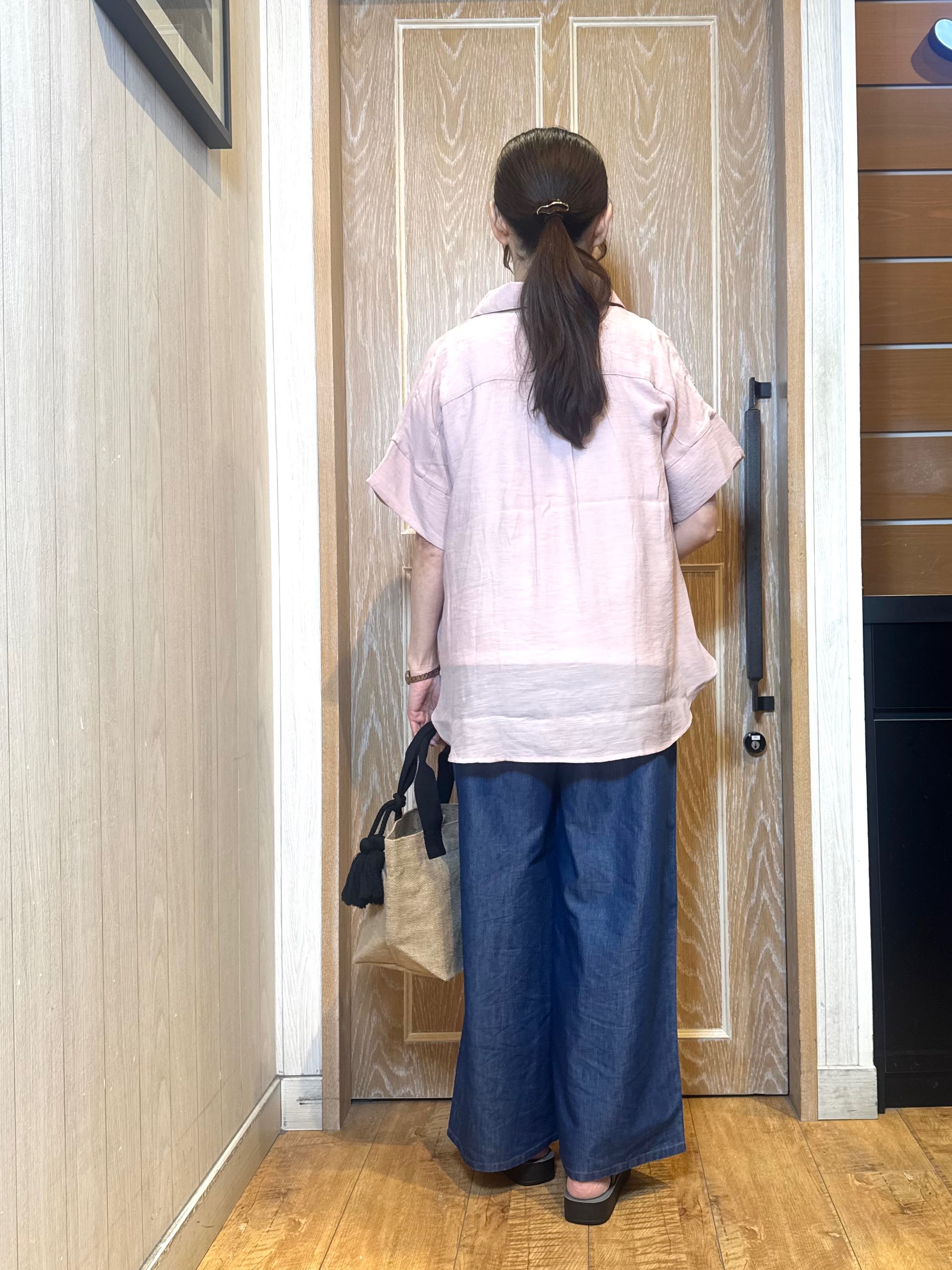 KAORIさんの「SHOO･LA･RUE｜【2点セット/S-LL/洗濯機可】時短でコーデ決まる スラブスキッパーシャツ＋タンクトップ」を使ったコーディネート