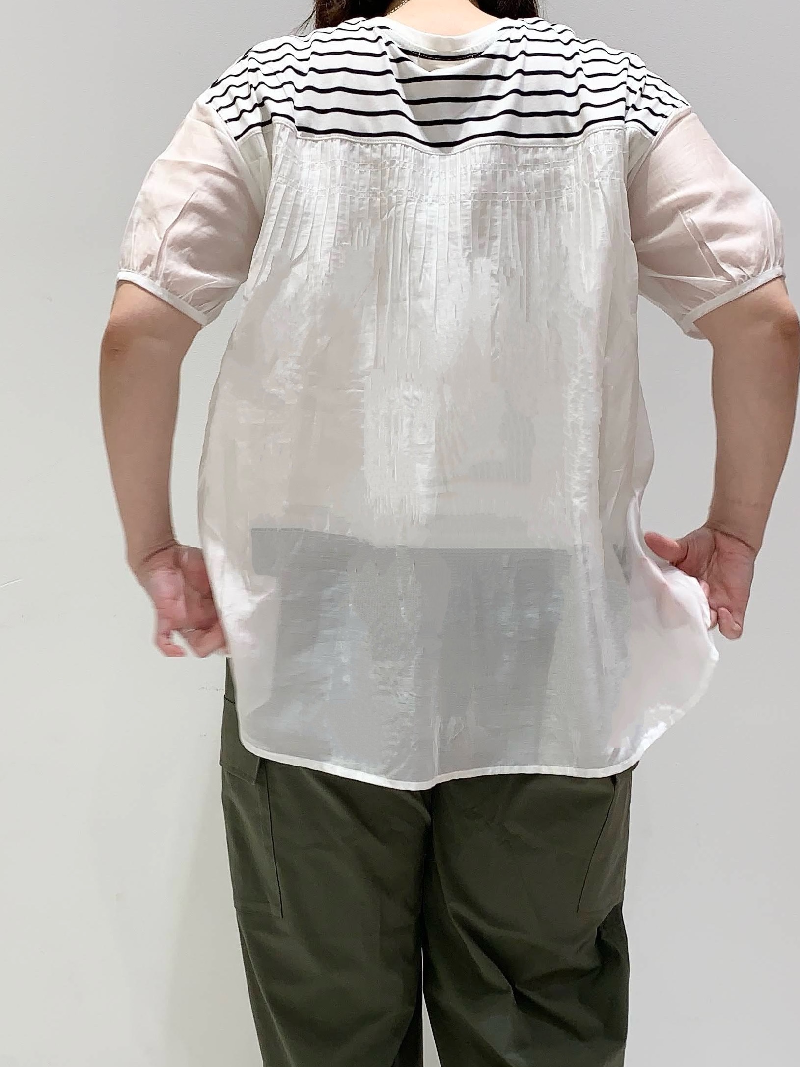 みいちゃんさんの「grove｜【UVカット】体型カバー叶う、バックプリーツTシャツ」を使ったコーディネート