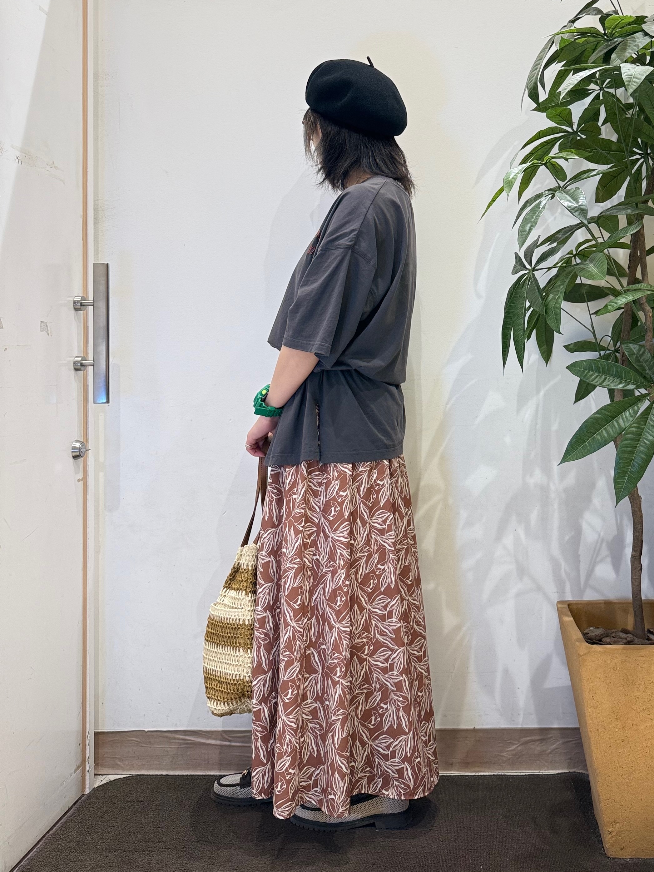 misakiさんの「SHOO･LA･RUE｜【着丈選べる/洗濯機可】外せるウエストリボン付き 主役になるフレアスカート」を使ったコーディネート