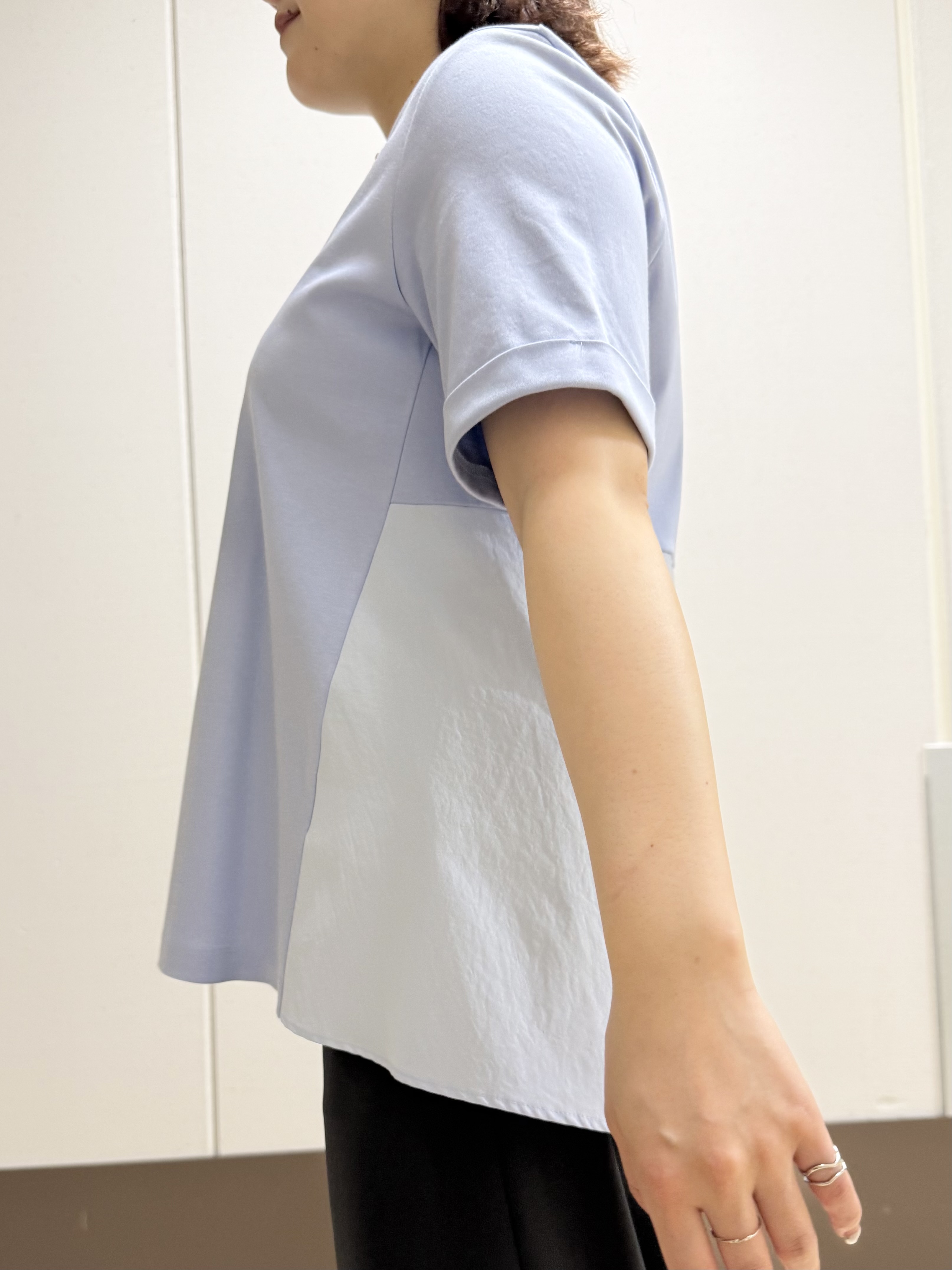 Rikoさんの「INDIVI｜【接触冷感／透湿／着る日傘】イージーワイドパンツ」を使ったコーディネート