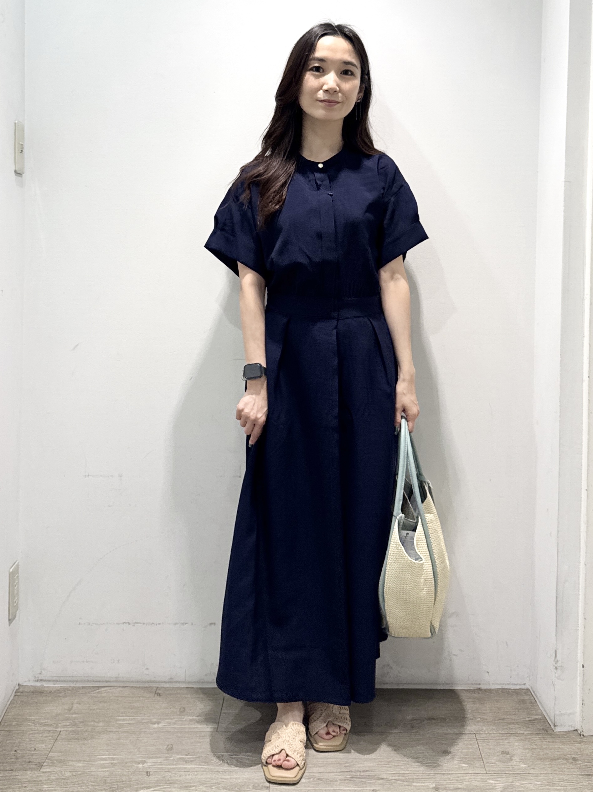 yuicciさんの「OPAQUE.CLIP｜【接触冷感／吸水速乾】リネンライク シャツワンピース《洗濯機OK》」を使ったコーディネート