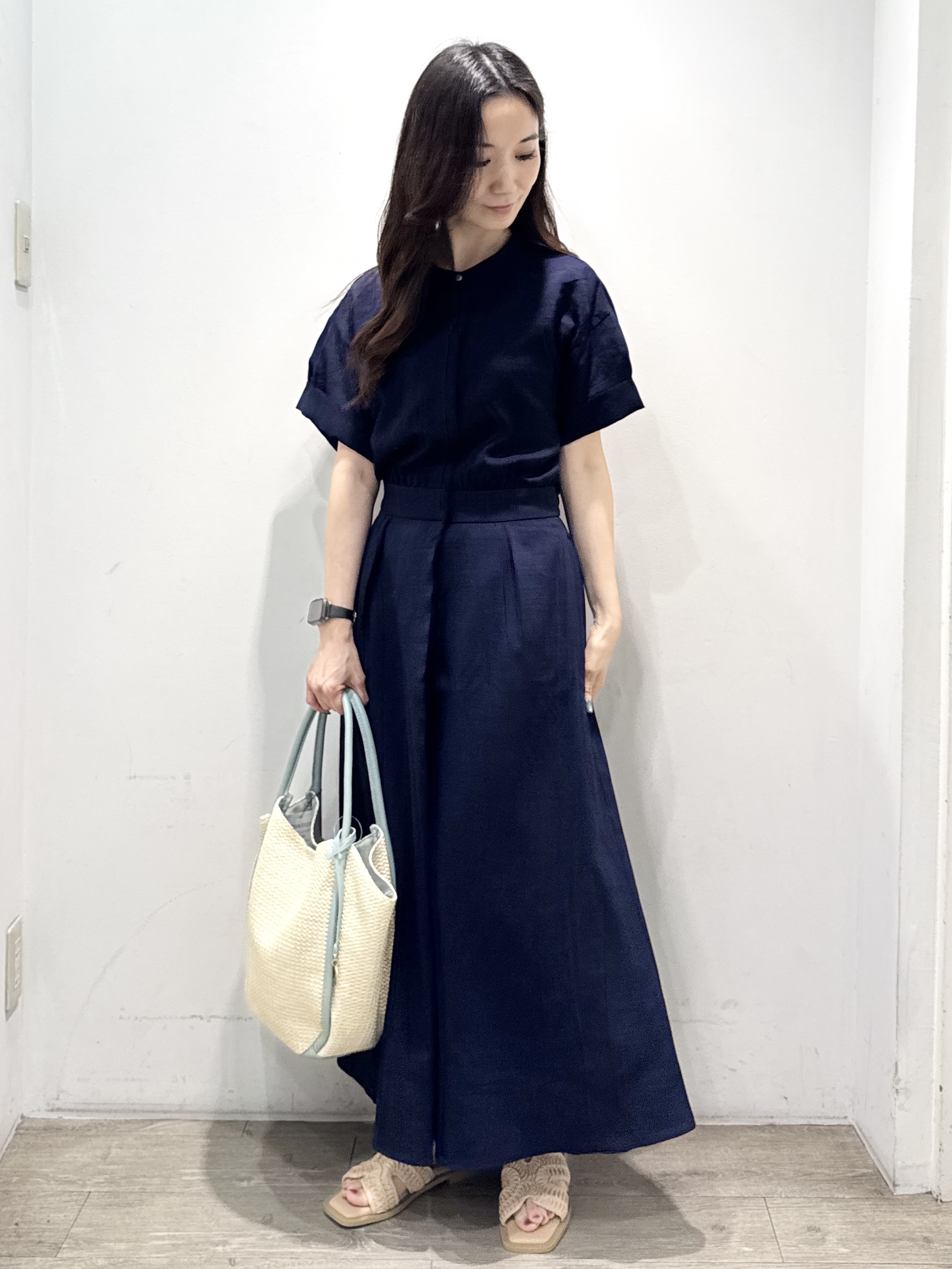 yuicciさんの「OPAQUE.CLIP｜【接触冷感／吸水速乾】リネンライク シャツワンピース《洗濯機OK》」を使ったコーディネート