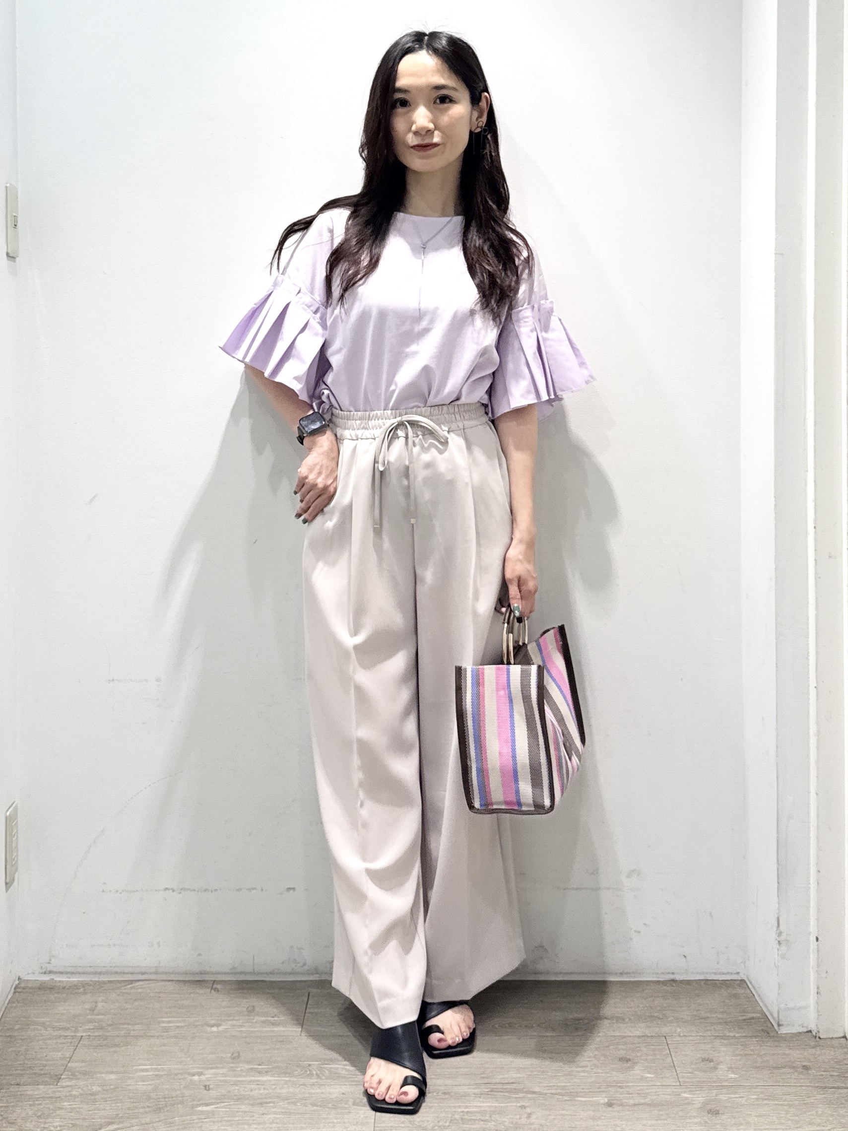 yuicciさんの「OPAQUE.CLIP｜【接触冷感】タックスリーブカットソー《洗濯機OK》」を使ったコーディネート