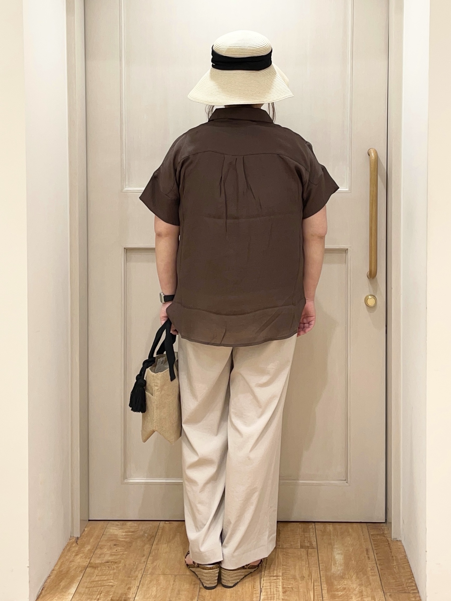 はまちゃんさんの「SHOO･LA･RUE｜【2点セット/S-LL/洗濯機可】時短でコーデ決まる スラブスキッパーシャツ＋タンクトップ」を使ったコーディネート