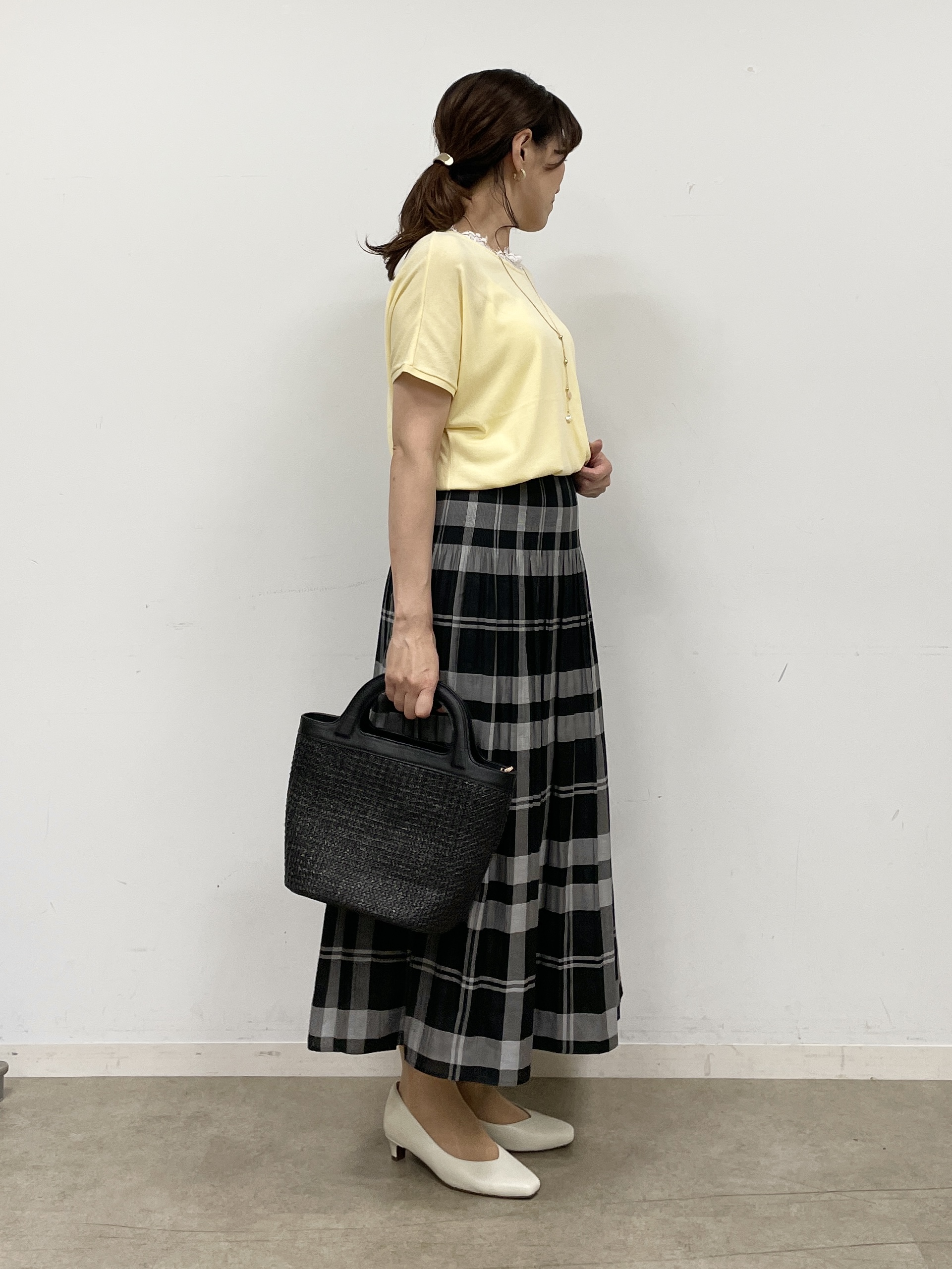 ayaさんの「Reflect｜【二の腕カバー／手洗い可】ネックレース フレンチスリーブニット」を使ったコーディネート