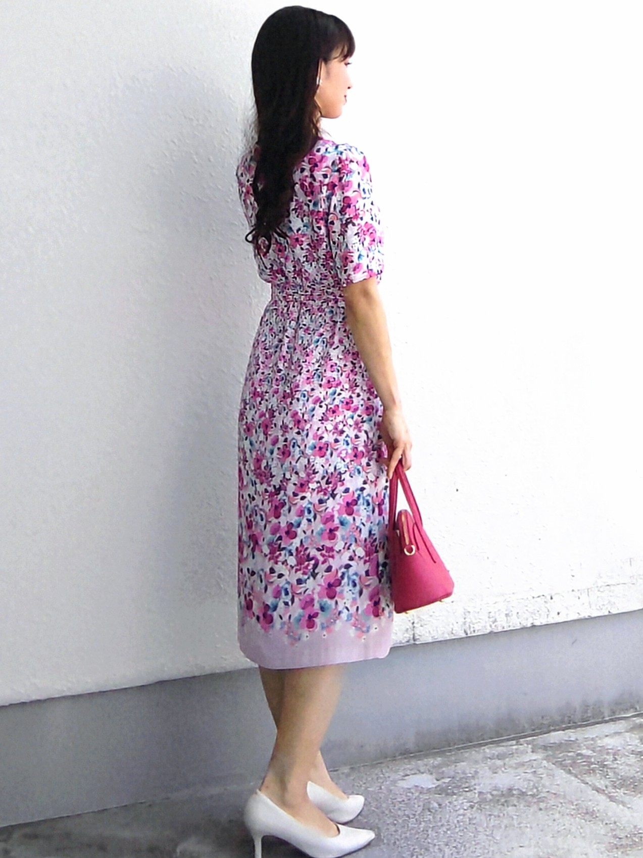 keinaさんの「SunaUna｜小花柄ワンピース」を使ったコーディネート
