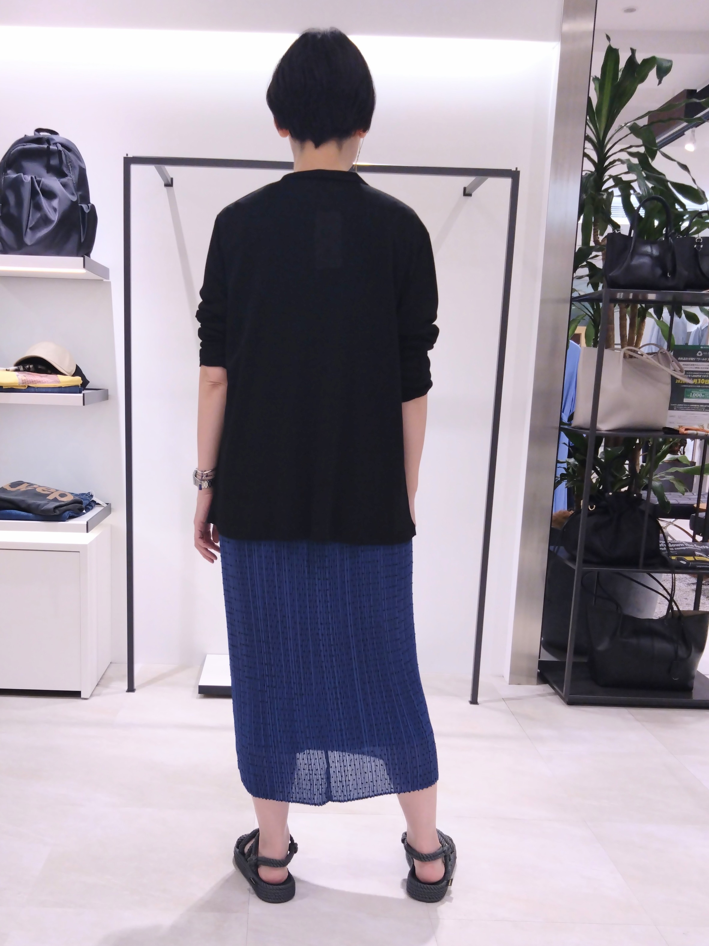 まちこさんの「UNTITLED｜【接触冷感/UVカット/遮熱機能】フライスジャージカーディガン」を使ったコーディネート