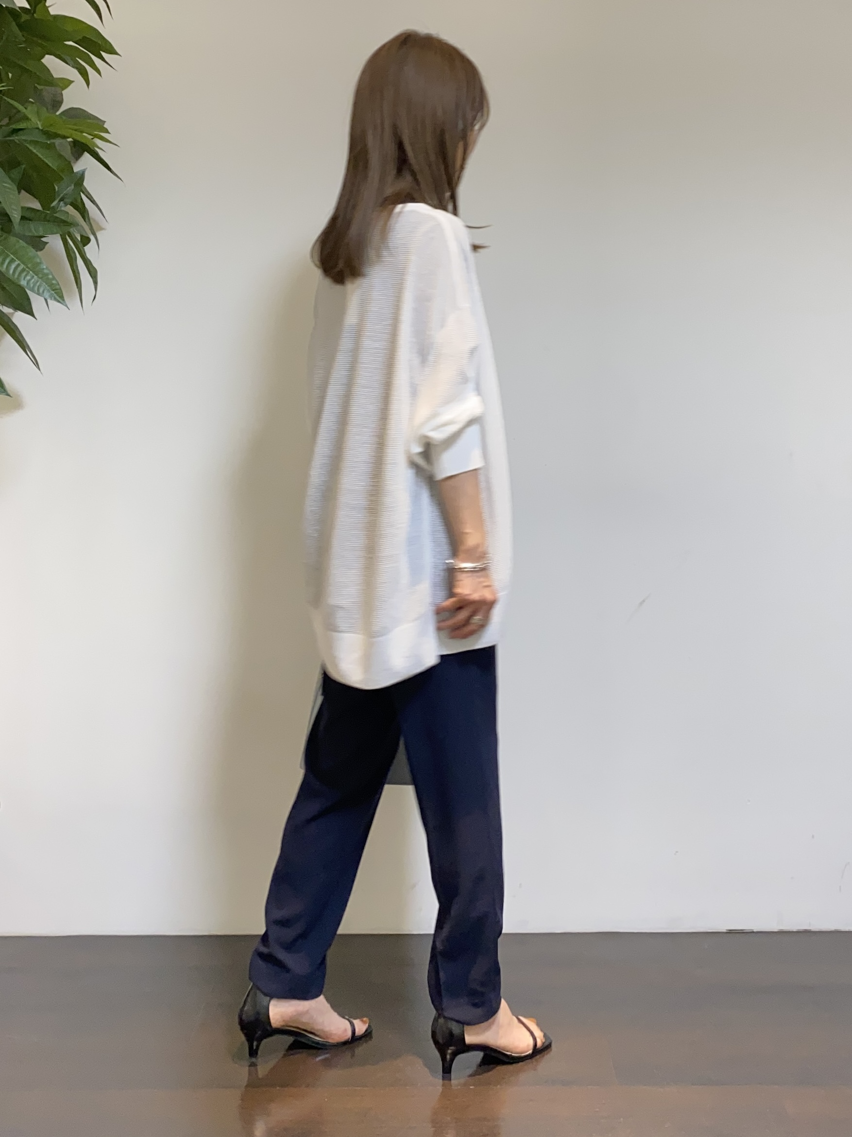 tomoさんの「UNTITLED｜【日除け・冷房対策に】コットンリネンカーディガン」を使ったコーディネート