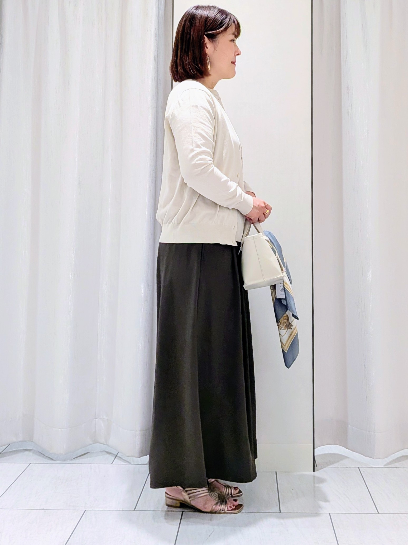 Onumaさんの「UNTITLED｜◆【9色展開/アンサンブル可】コットンクルーネックカーディガン」を使ったコーディネート