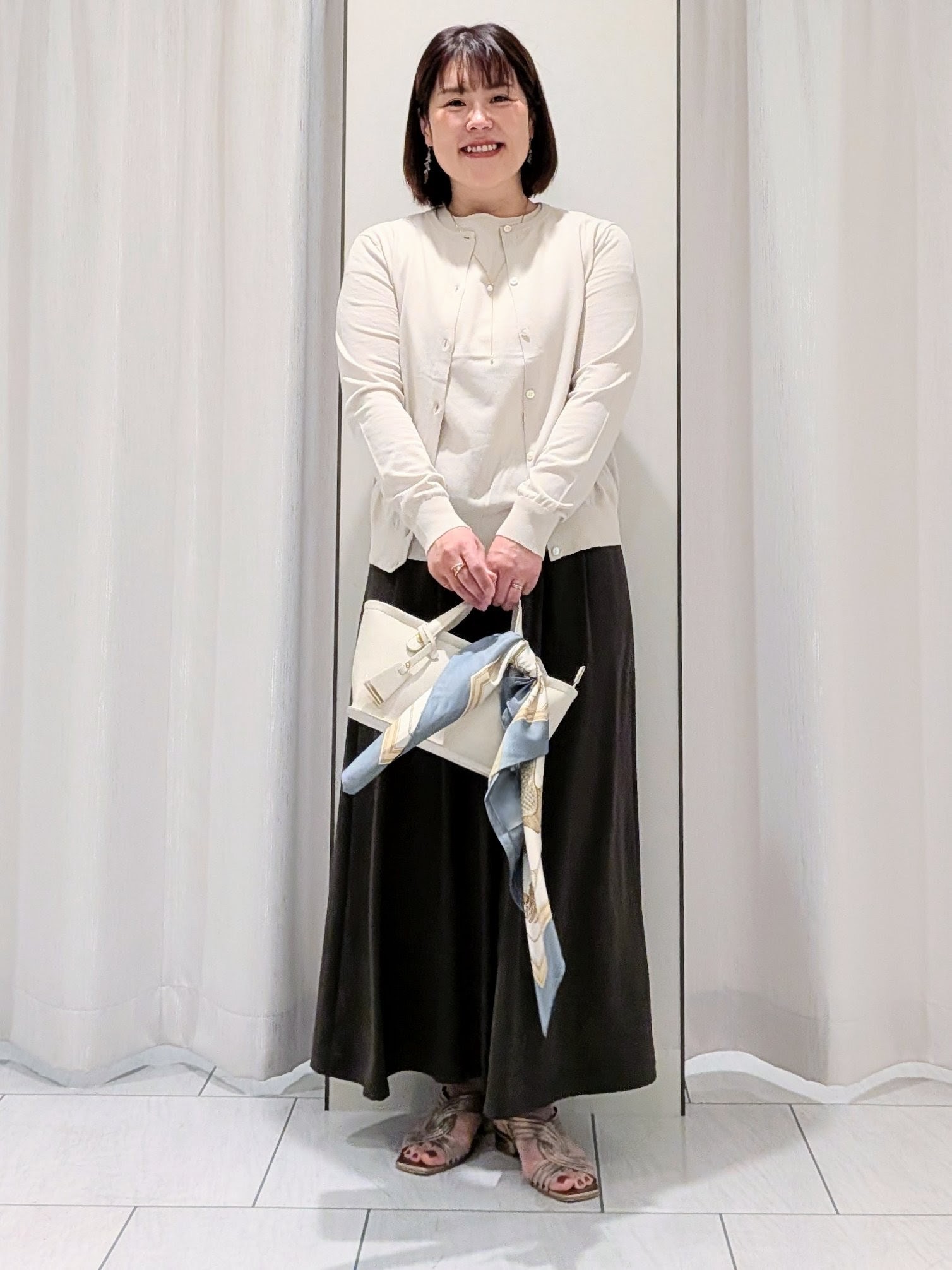Onumaさんの「UNTITLED｜◆【9色展開/アンサンブル可】コットンクルーネックカーディガン」を使ったコーディネート