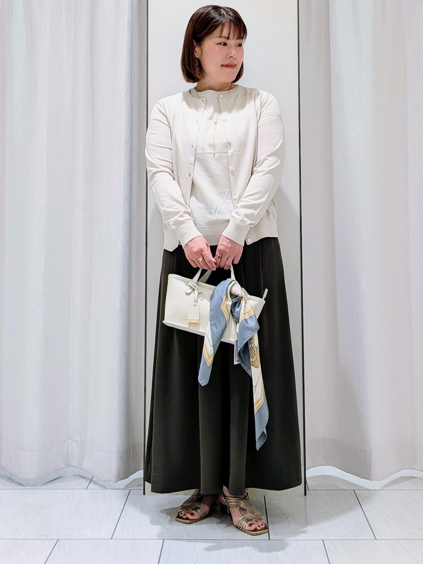 Onumaさんの「UNTITLED｜◆【9色展開/アンサンブル可】コットンクルーネックカーディガン」を使ったコーディネート
