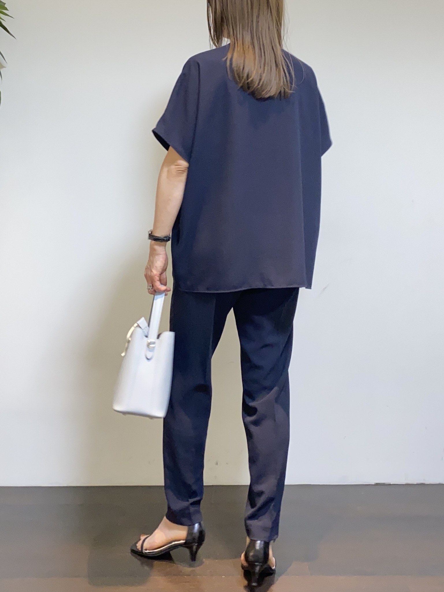 tomoさんの「UNTITLED｜【日除け・冷房対策に】コットンリネンカーディガン」を使ったコーディネート