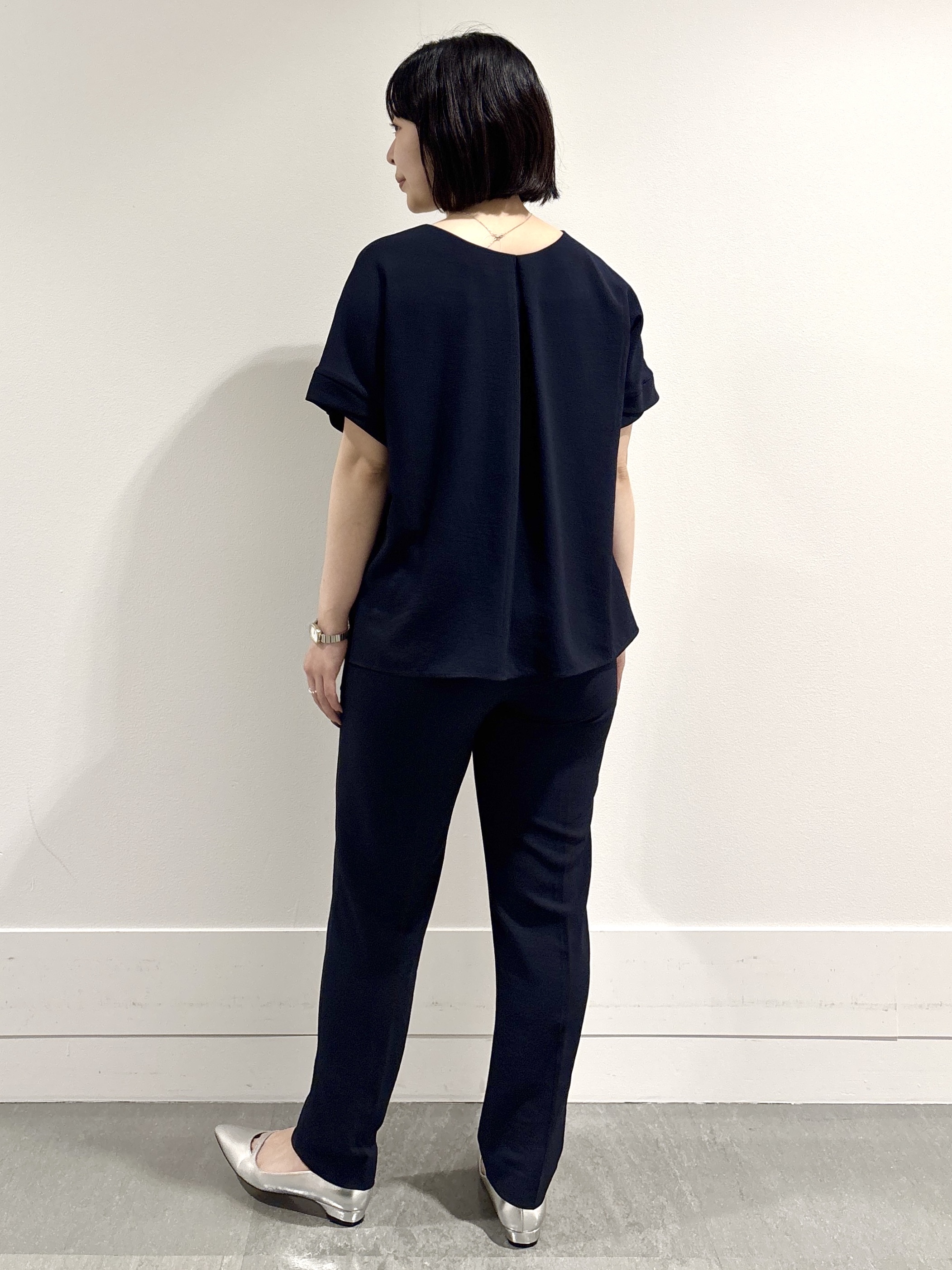 モエカさんの「UNTITLED｜【セットアップ可/UVカット/前後2WAY】リラクシーフレンチスリーブブラウス」を使ったコーディネート