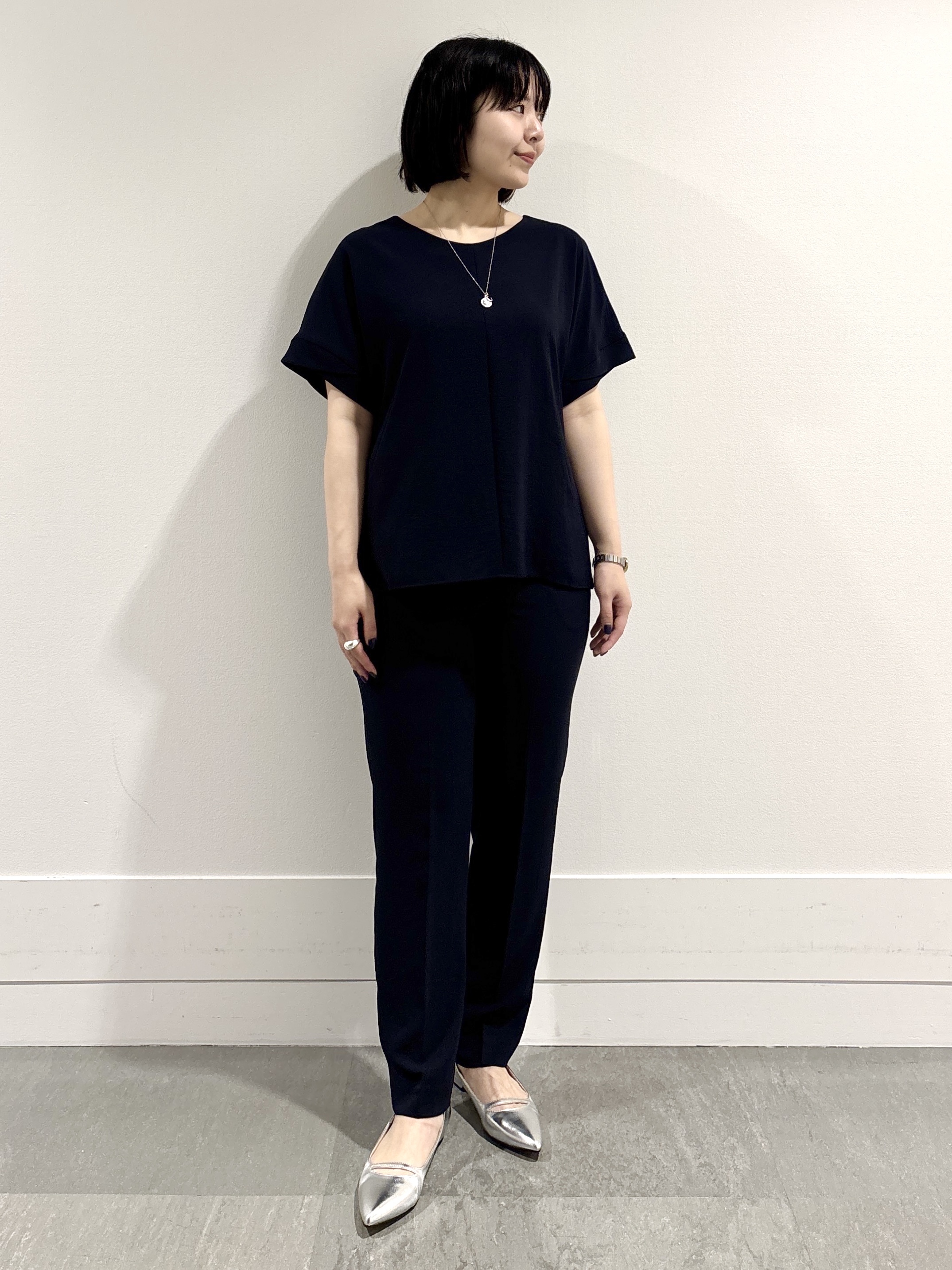 モエカさんの「UNTITLED｜【セットアップ可/UVカット/前後2WAY】リラクシーフレンチスリーブブラウス」を使ったコーディネート