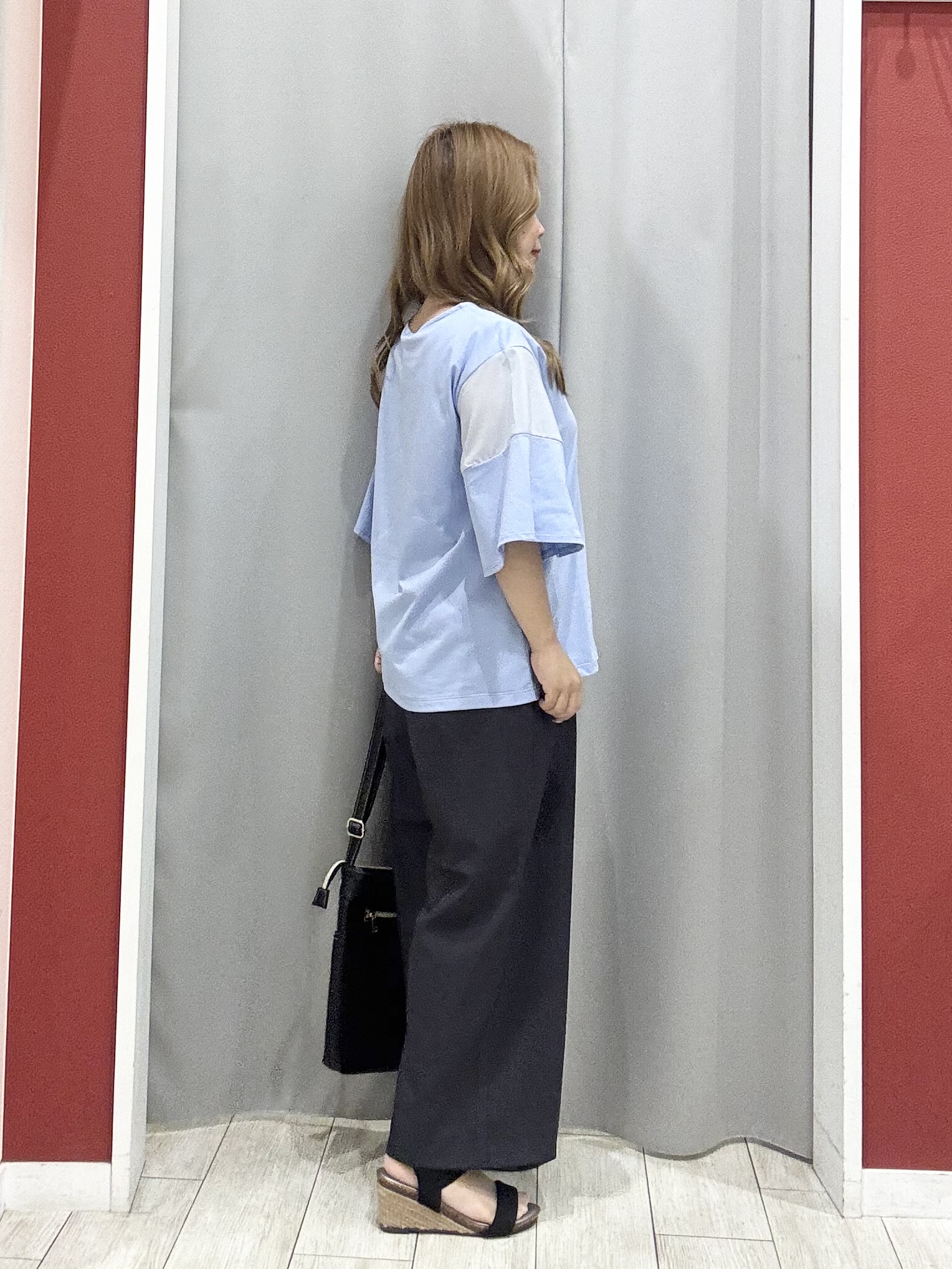 shioさんの「SHOO･LA･RUE｜【洗濯機可/S-LL】程よいVネックですっきり魅せる ジップアップ 7分袖シアーカーディガン」を使ったコーディネート