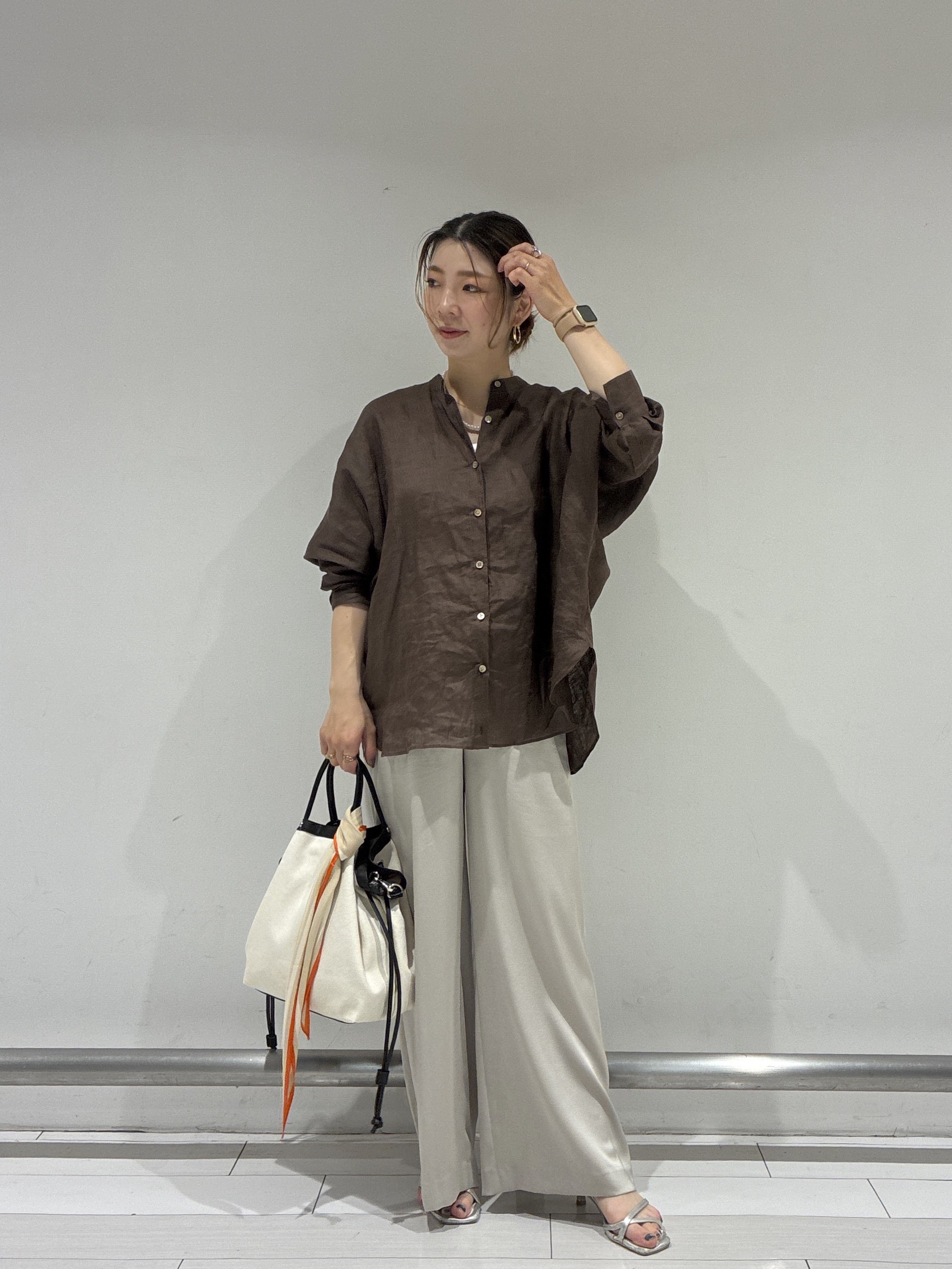 Rinさんの「UNTITLED｜【麻100】リネンドルマンシャツ」を使ったコーディネート