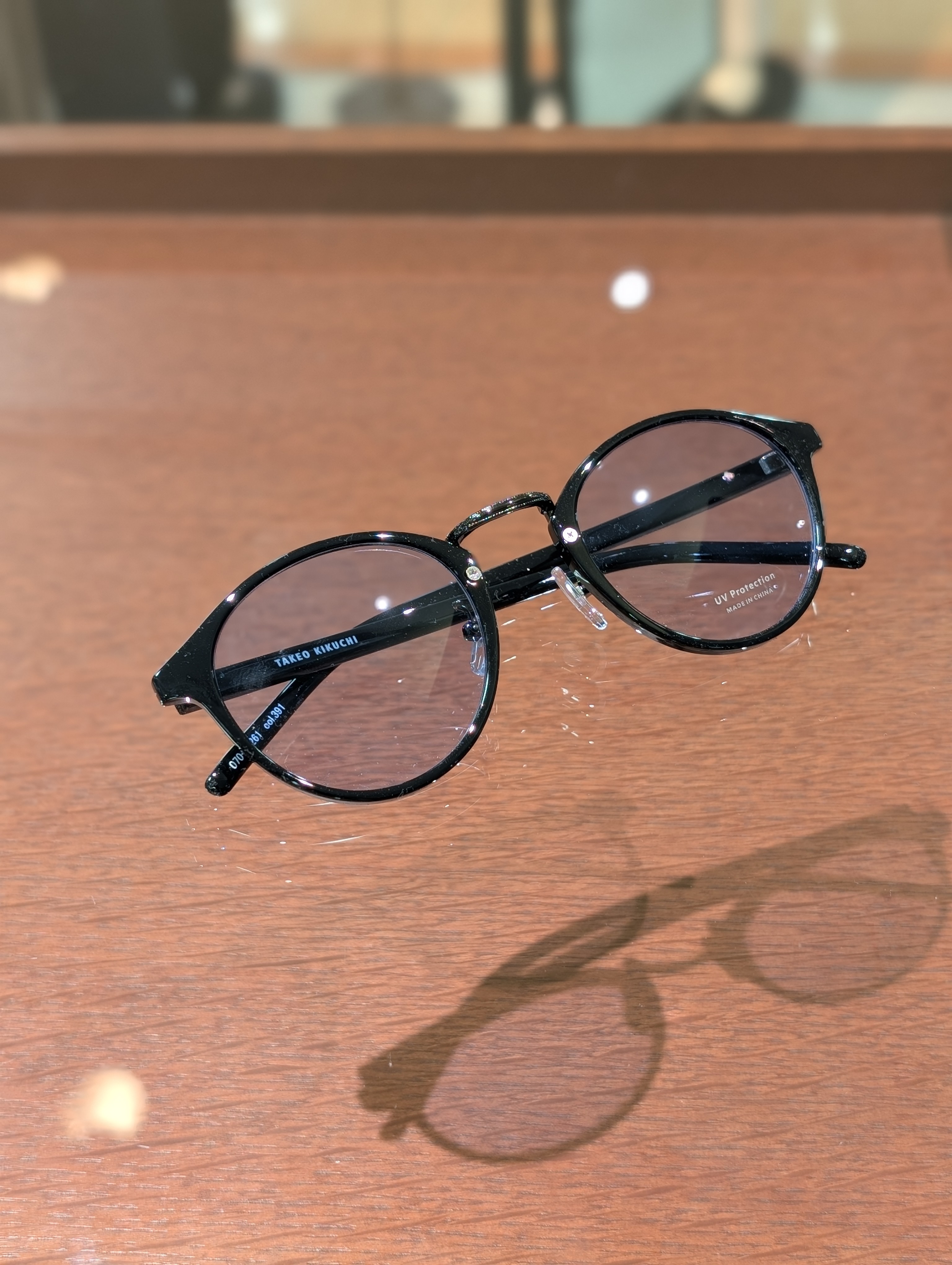 yasuさんの「TAKEO KIKUCHI｜アソートサングラス」を使ったコーディネート