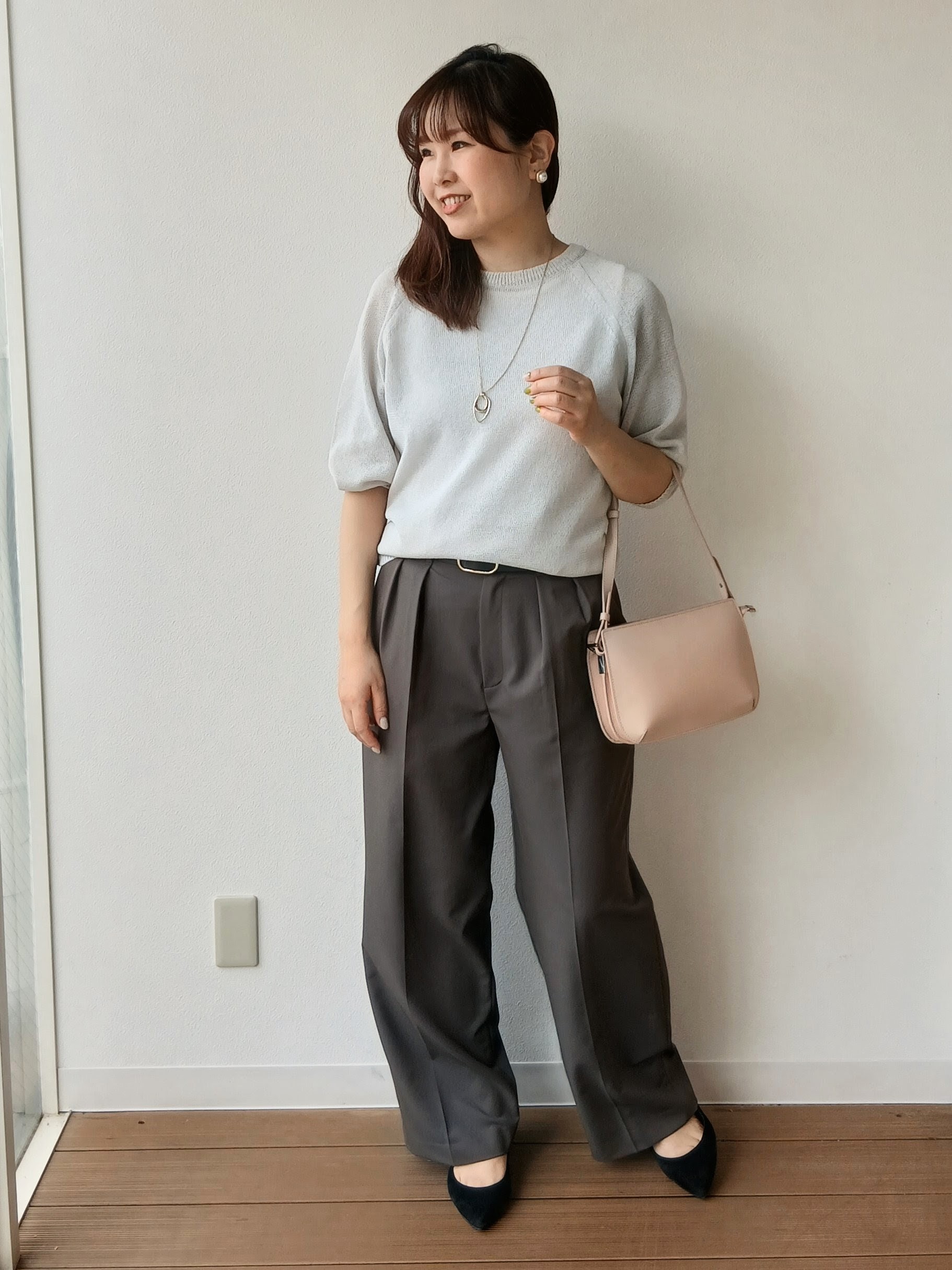 なみきさんの「UNTITLED｜【洗える/ゆったり】クルーネックドライニット」を使ったコーディネート