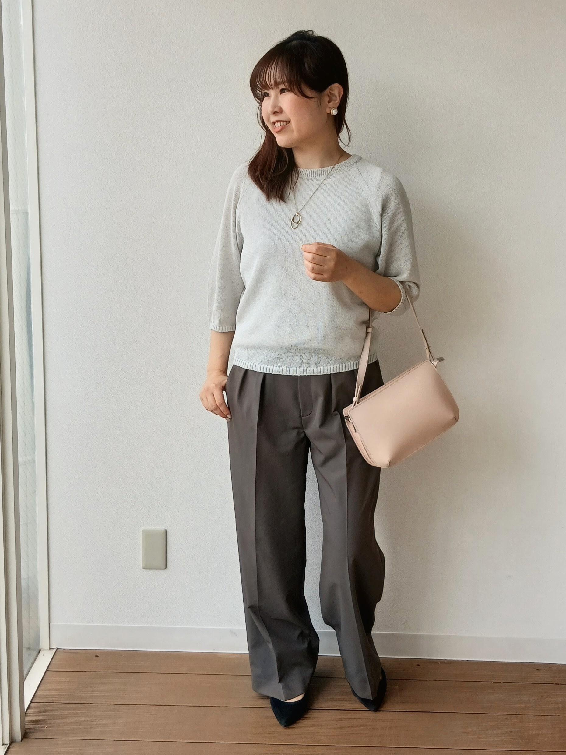 なみきさんの「UNTITLED｜【洗える/ゆったり】クルーネックドライニット」を使ったコーディネート